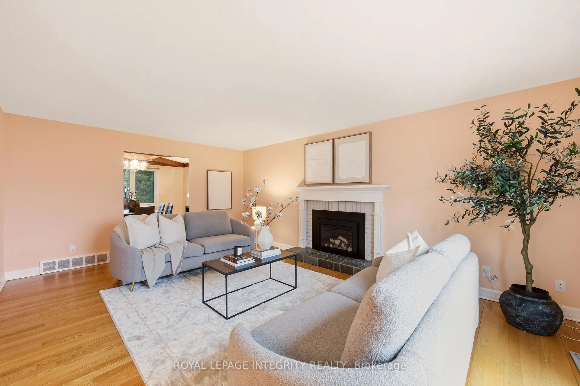 Photo 5 of 68 Beaver Ridge, Ottawa, City View/Skyline/Fisher Heights/Parkwood Hills — HOMEH