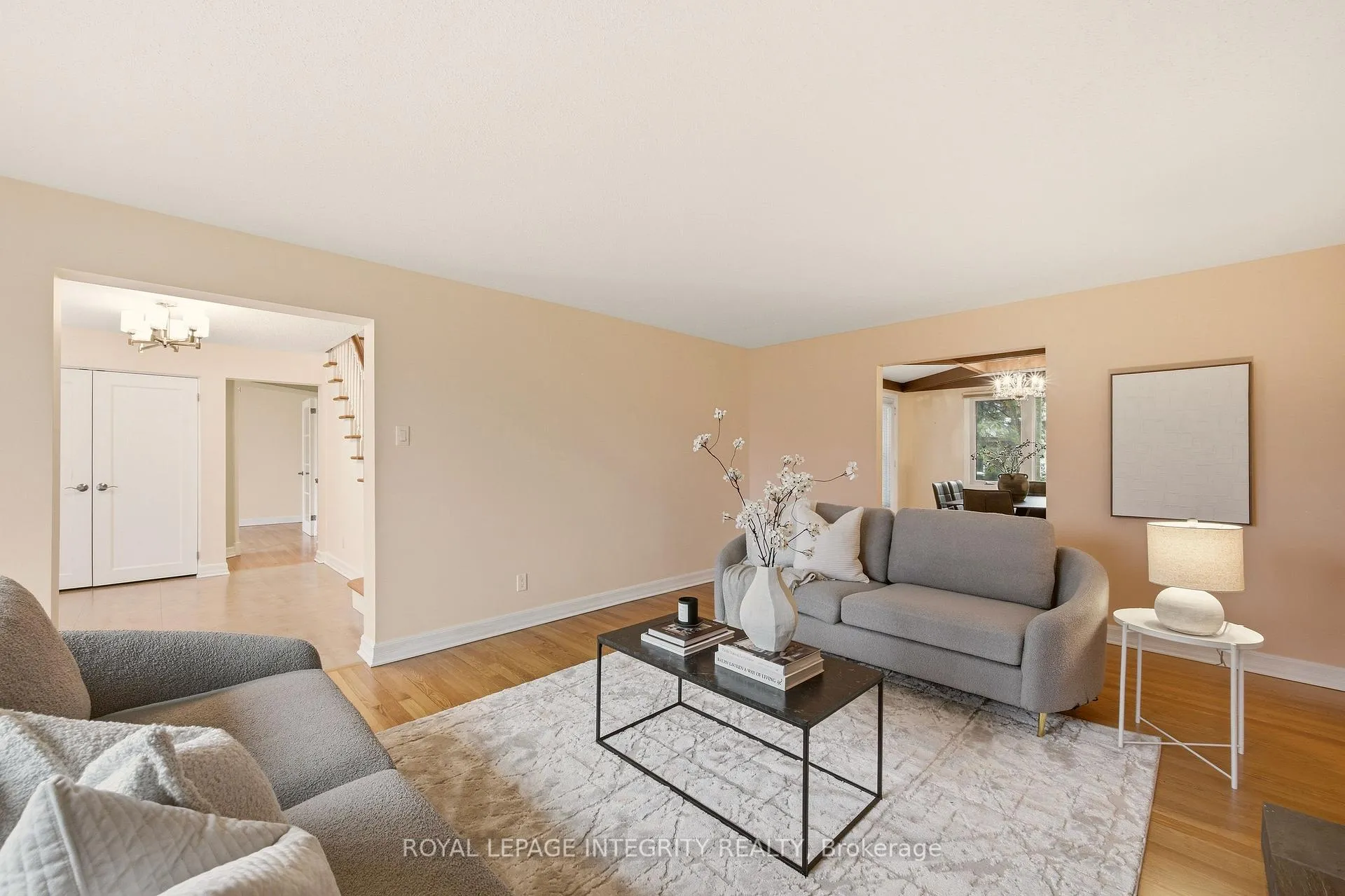 Photo 9 of 68 Beaver Ridge, Ottawa, City View/Skyline/Fisher Heights/Parkwood Hills — HOMEH