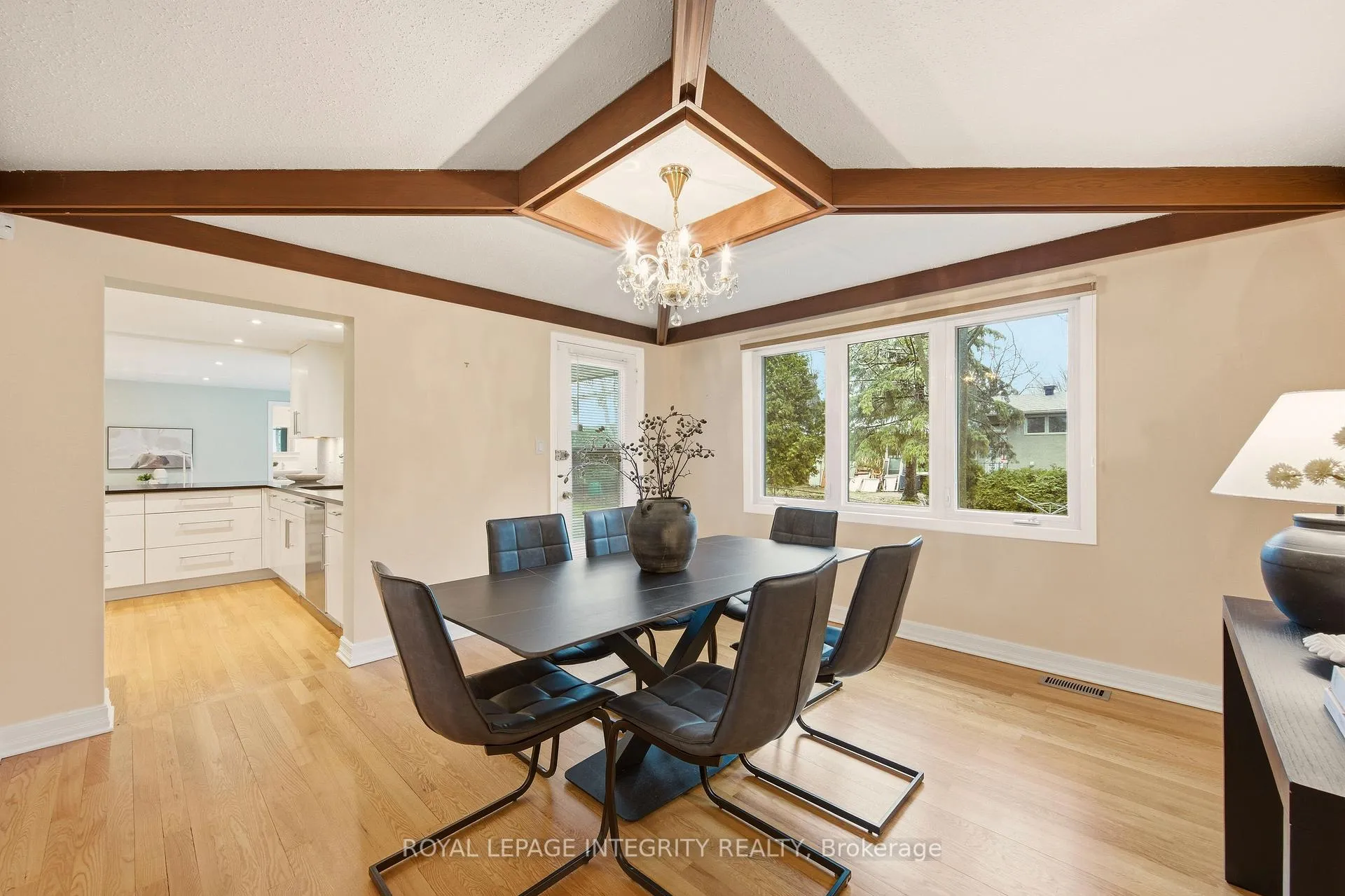 Photo 12 of 68 Beaver Ridge, Ottawa, City View/Skyline/Fisher Heights/Parkwood Hills — HOMEH