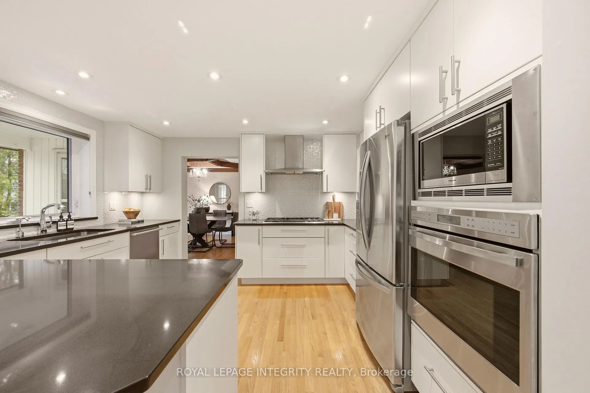Photo 16 of 68 Beaver Ridge, Ottawa, City View/Skyline/Fisher Heights/Parkwood Hills — HOMEH