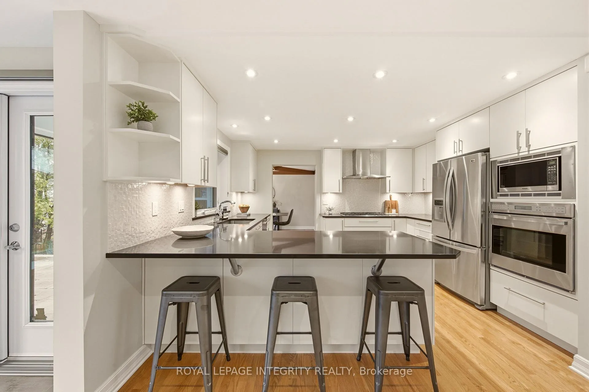 Photo 26 of 68 Beaver Ridge, Ottawa, City View/Skyline/Fisher Heights/Parkwood Hills — HOMEH
