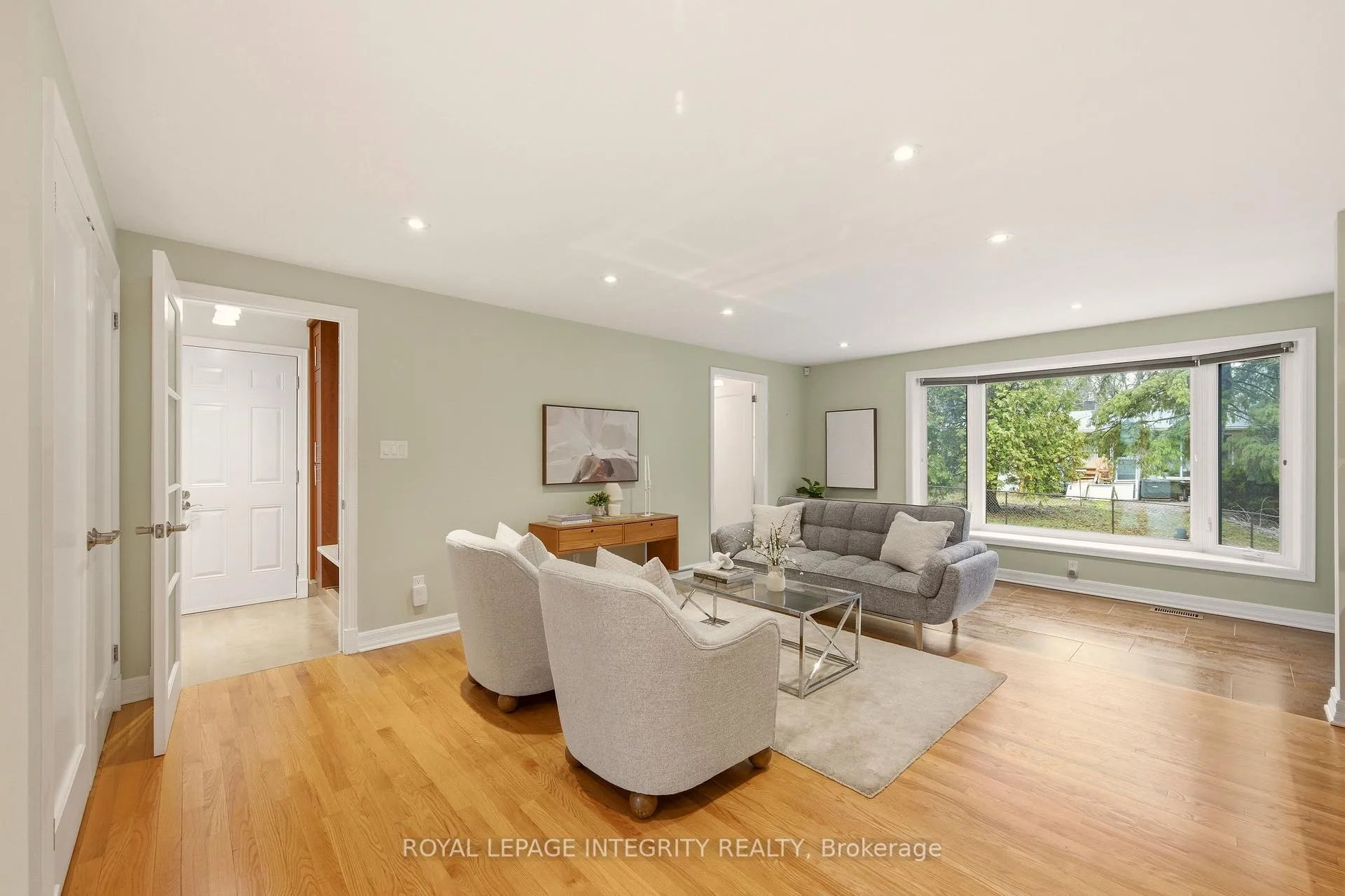 Photo 30 of 68 Beaver Ridge, Ottawa, City View/Skyline/Fisher Heights/Parkwood Hills — HOMEH