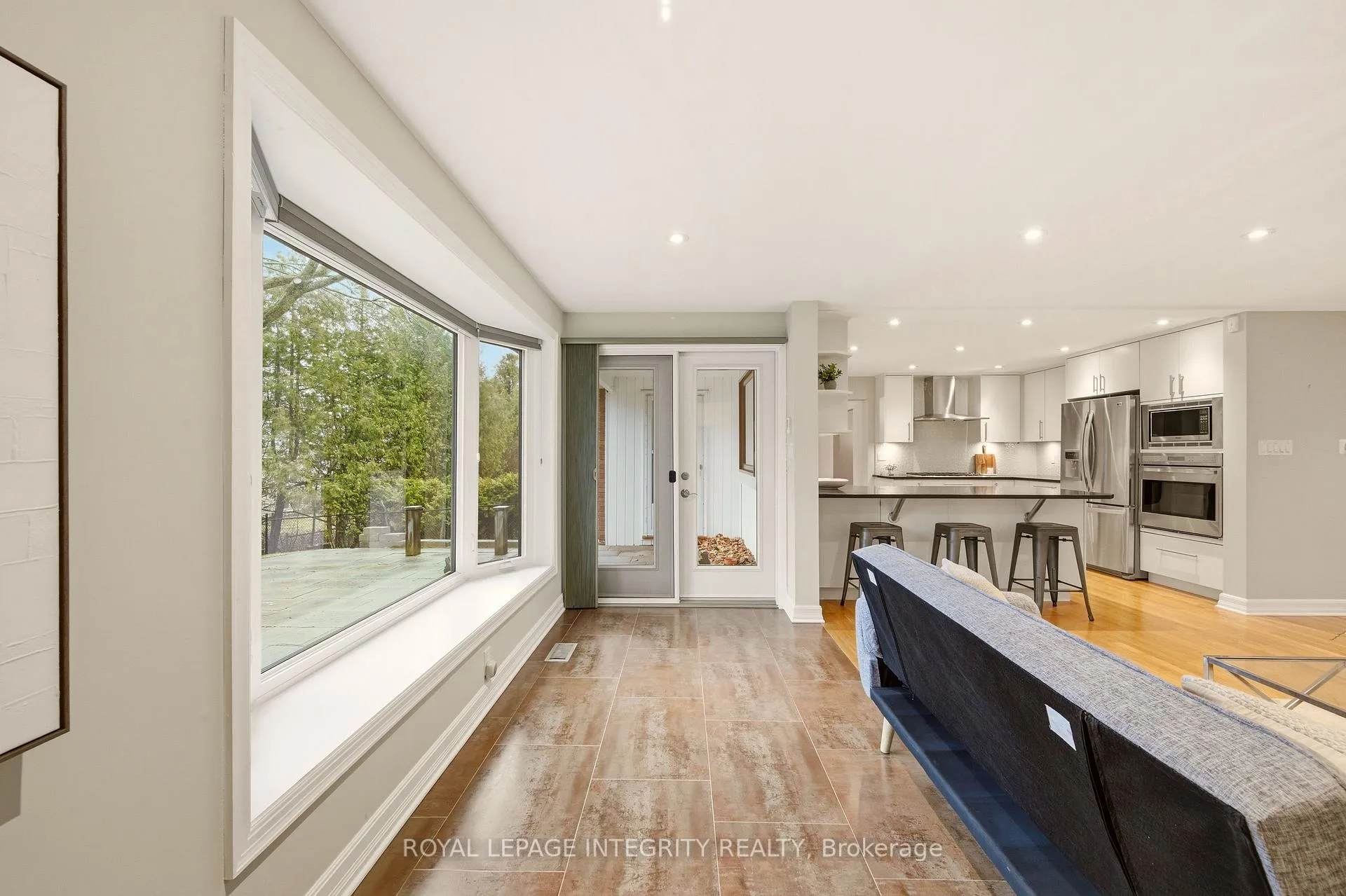 Photo 31 of 68 Beaver Ridge, Ottawa, City View/Skyline/Fisher Heights/Parkwood Hills — HOMEH