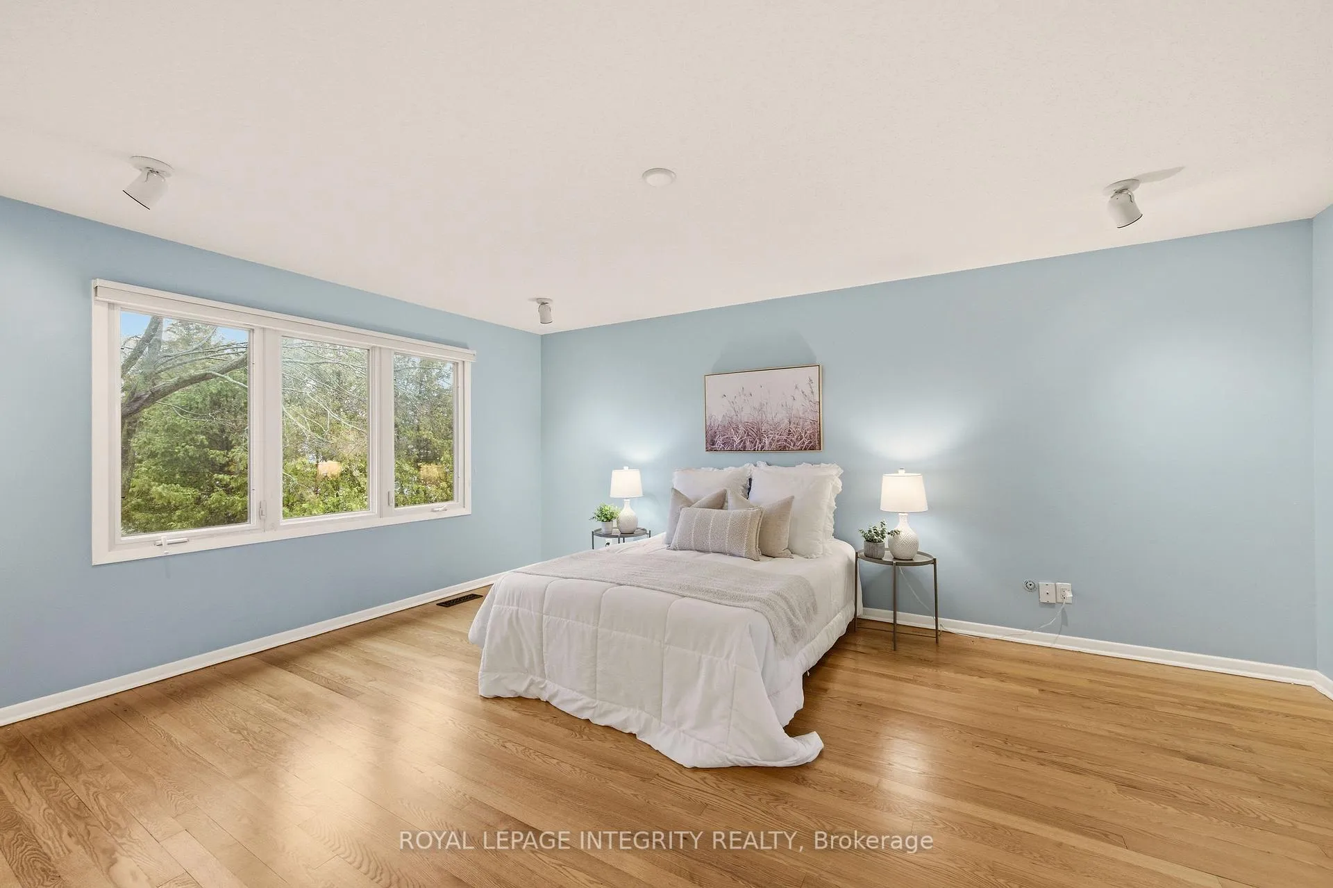 Photo 36 of 68 Beaver Ridge, Ottawa, City View/Skyline/Fisher Heights/Parkwood Hills — HOMEH