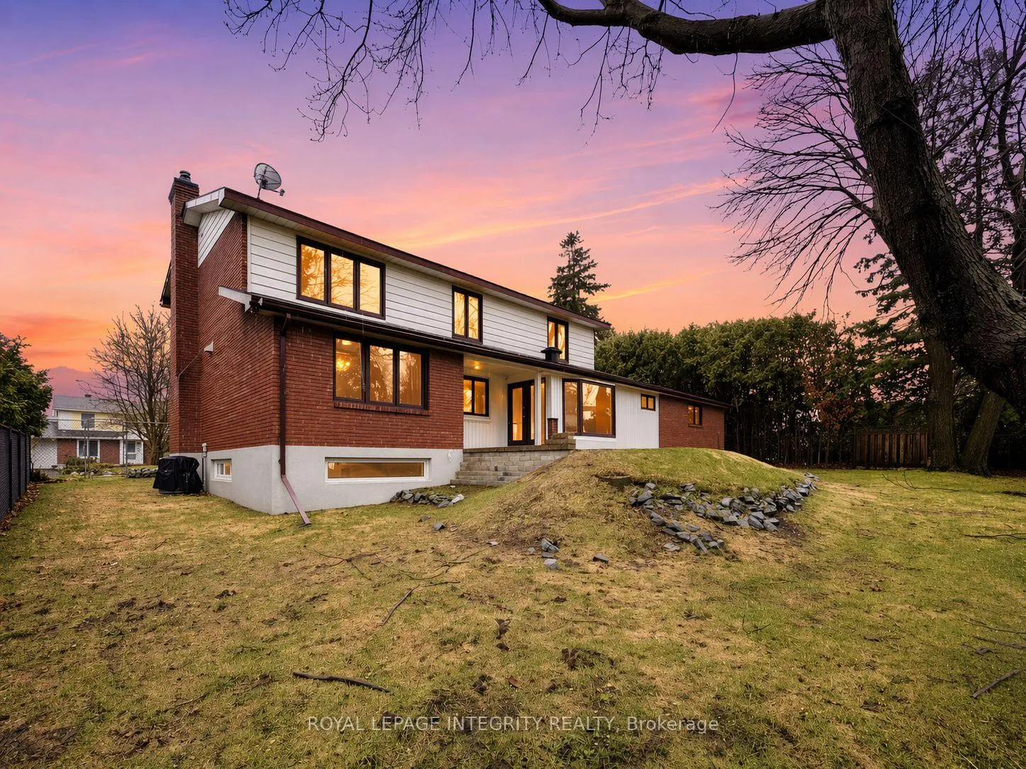Photo 48 of 68 Beaver Ridge, Ottawa, City View/Skyline/Fisher Heights/Parkwood Hills — HOMEH