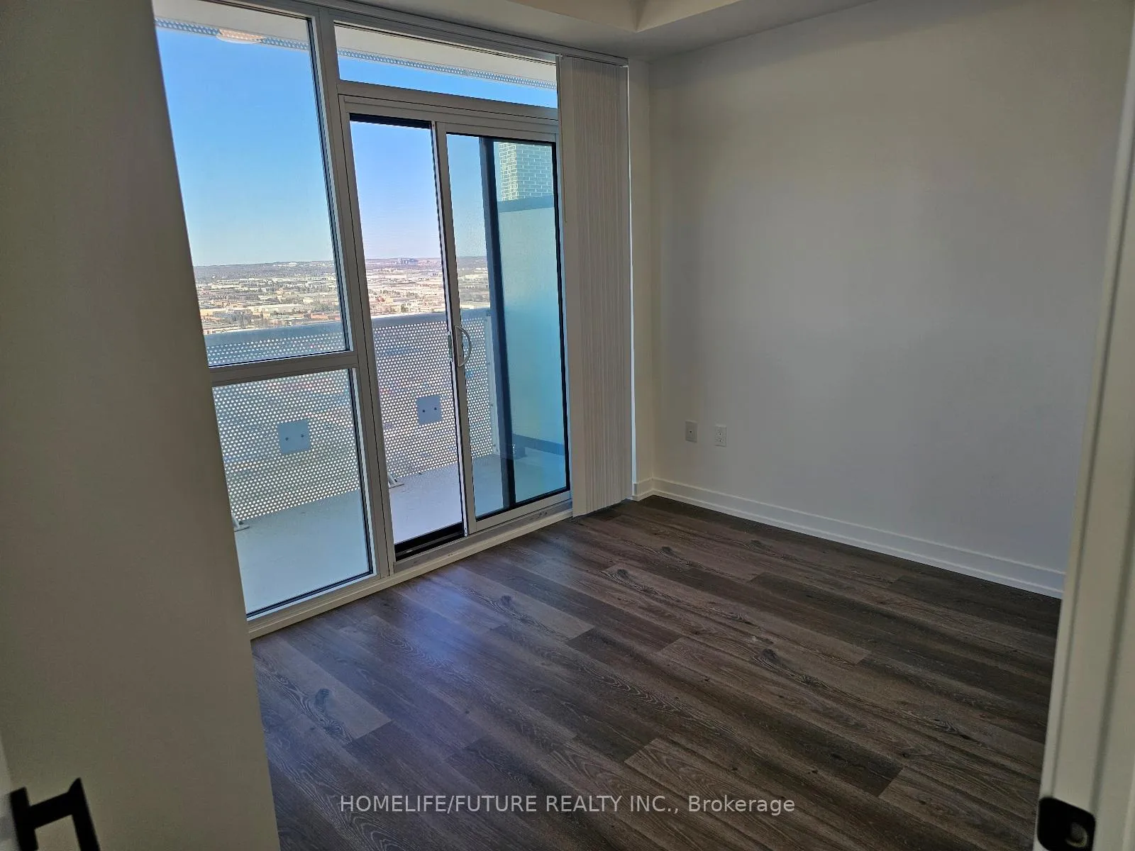 Photo 4 of Unit 3009, 225 Commerce Street, Vaughan, Vaughan Corporate Centre — HOMEH