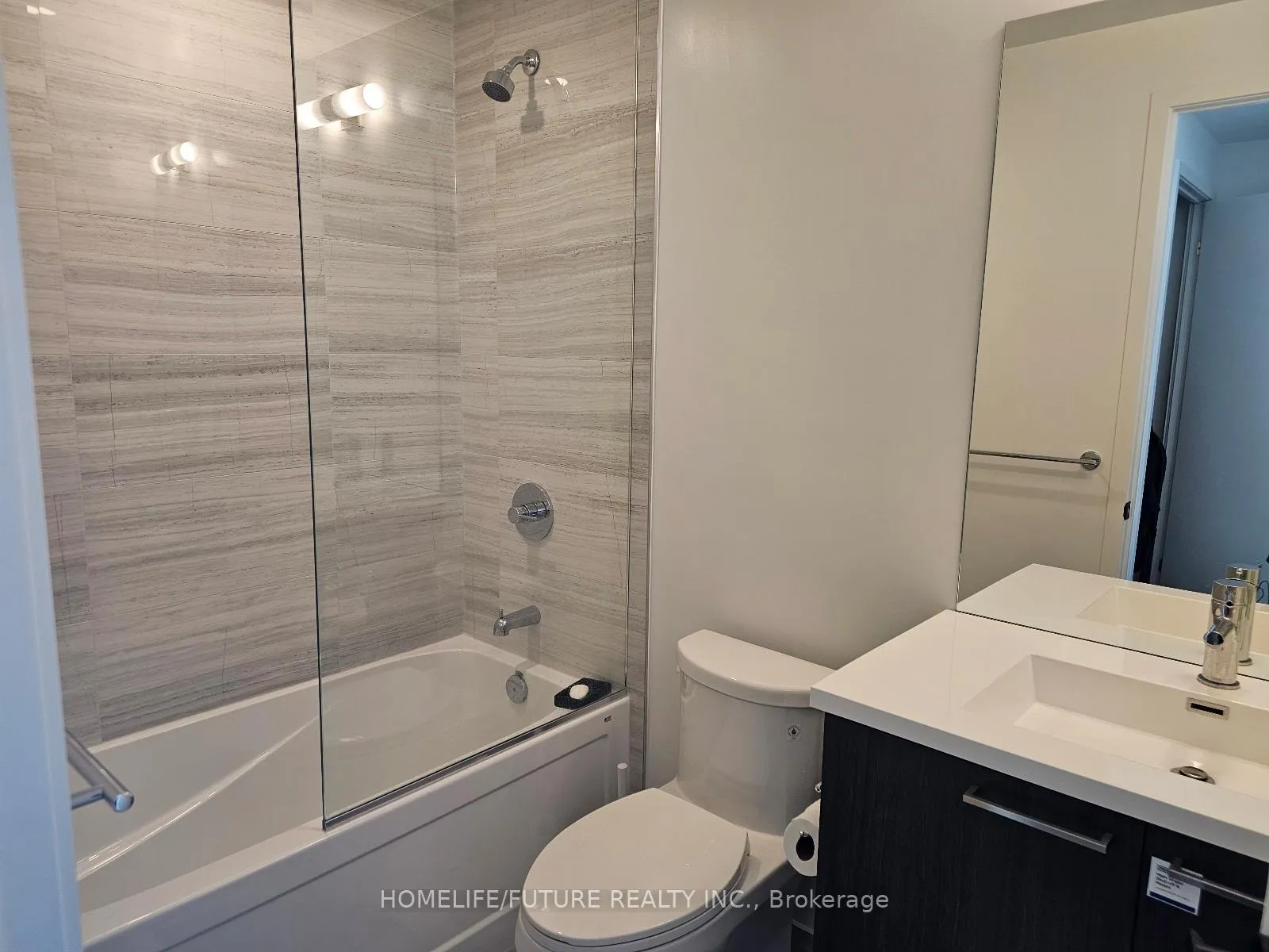 Photo 9 of Unit 3009, 225 Commerce Street, Vaughan, Vaughan Corporate Centre — HOMEH