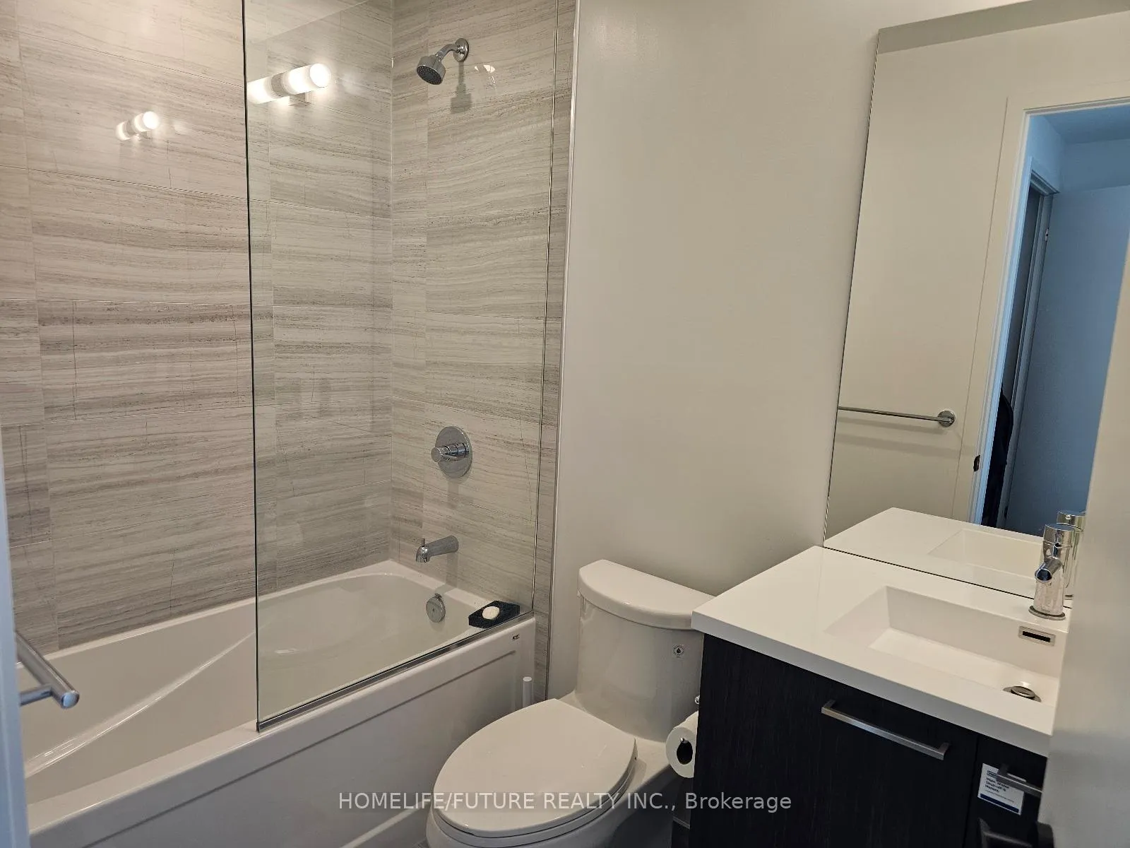 Photo 10 of Unit 3009, 225 Commerce Street, Vaughan, Vaughan Corporate Centre — HOMEH