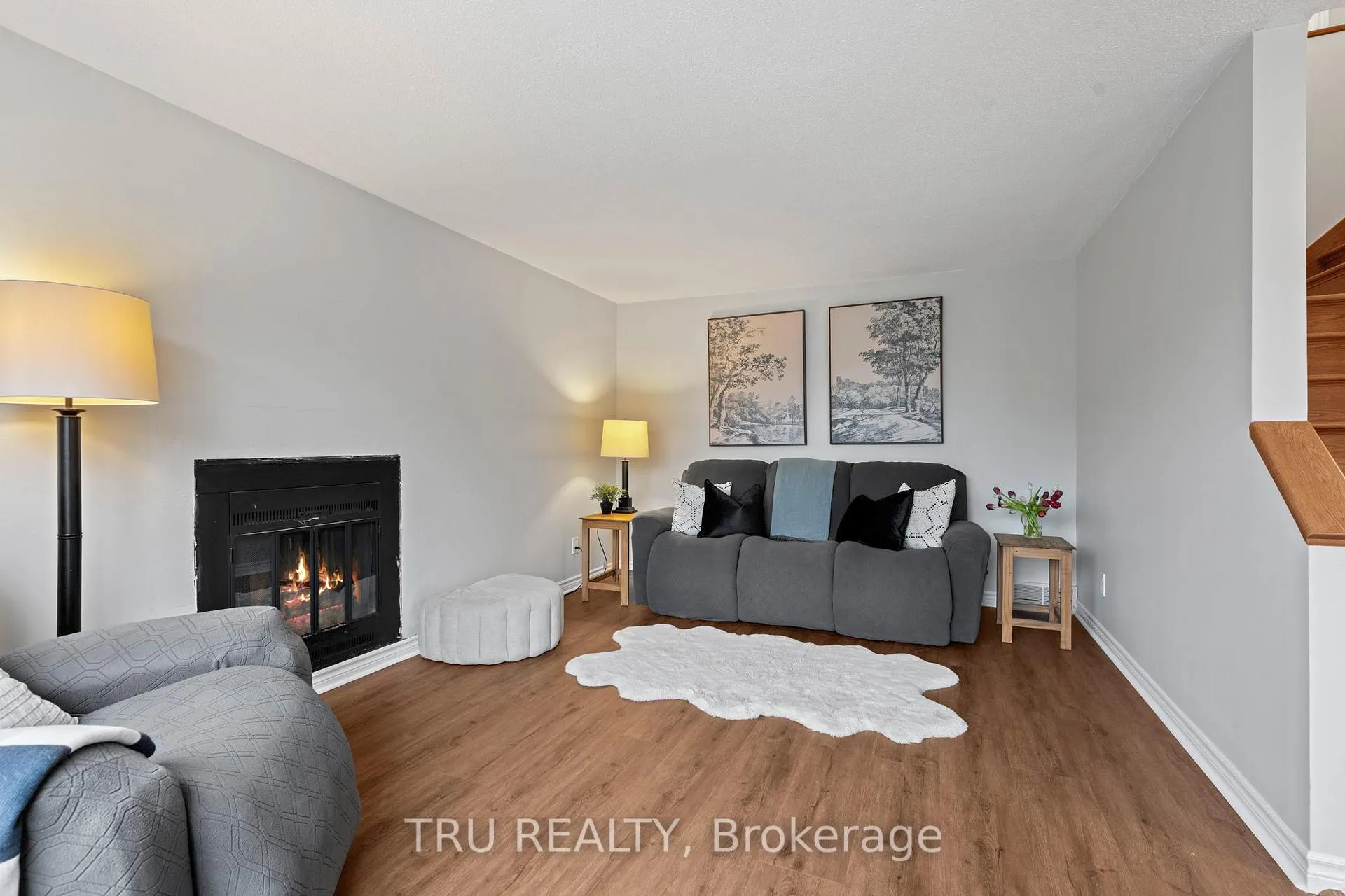 Photo 7 of 256 Hoylake Crescent, Ottawa, Bilberry Creek/Queenswood Heights — HOMEH