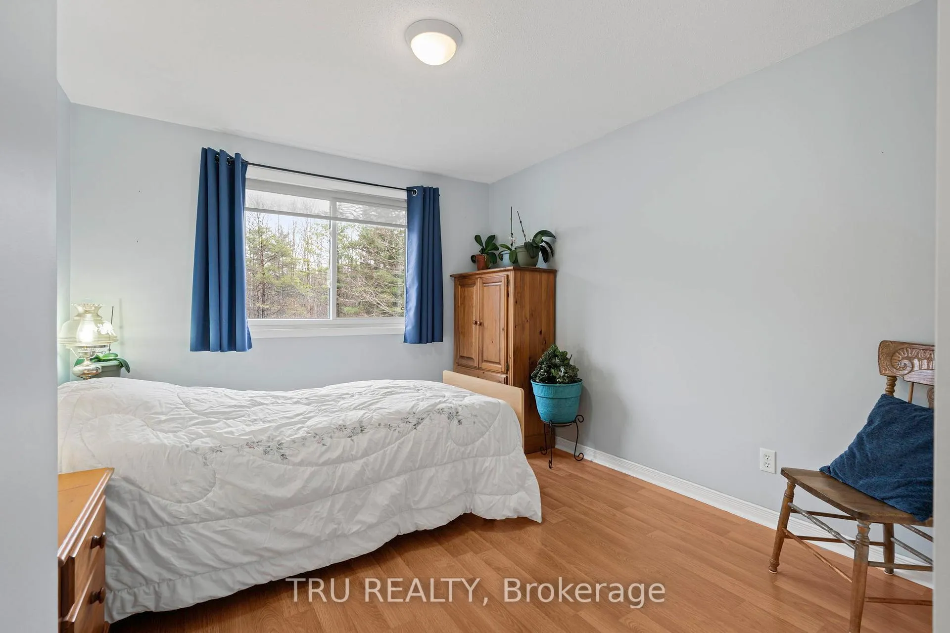 Photo 29 of 256 Hoylake Crescent, Ottawa, Bilberry Creek/Queenswood Heights — HOMEH