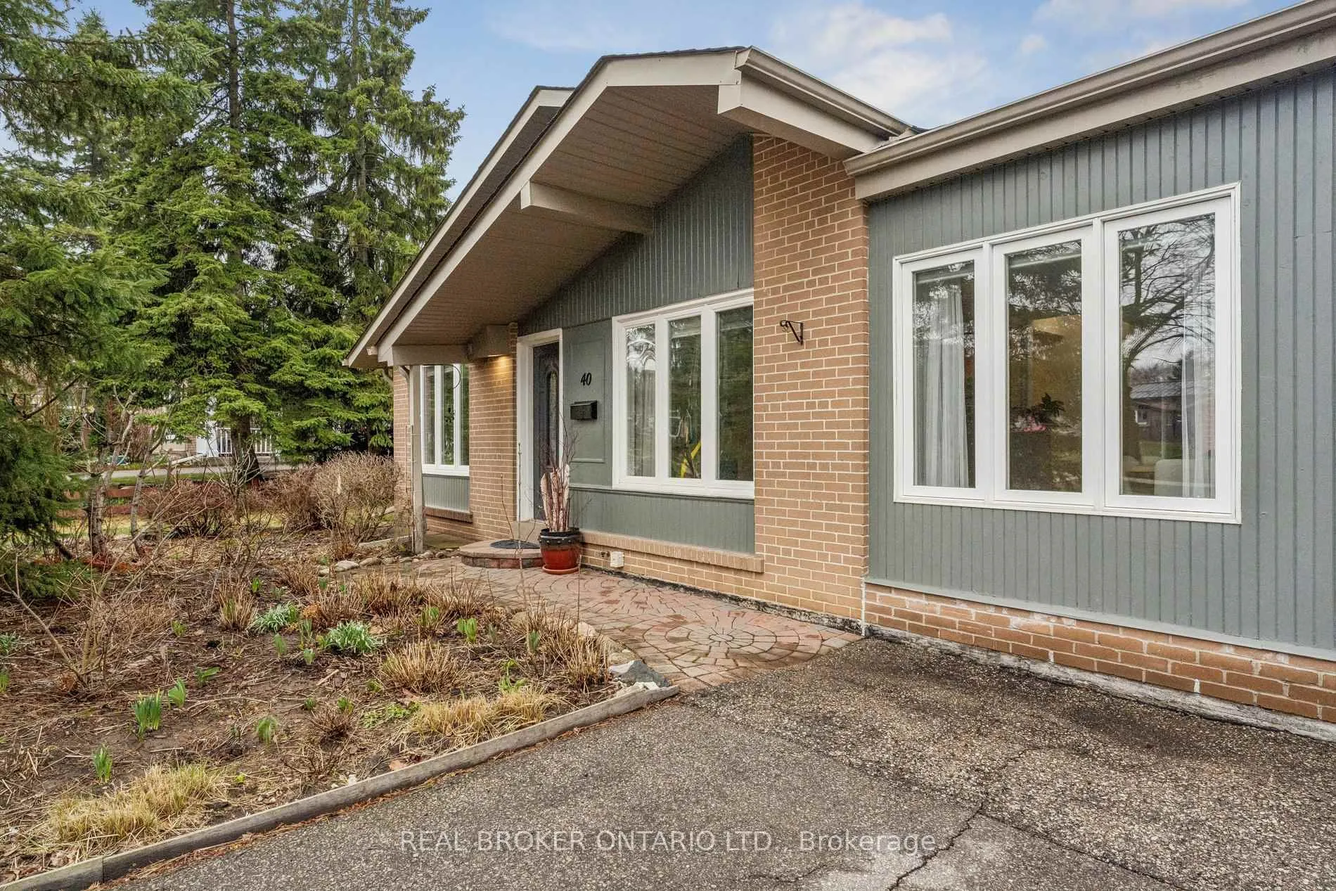Photo 1 of 40 Seaton Drive, Aurora, Aurora Highlands — HOMEH