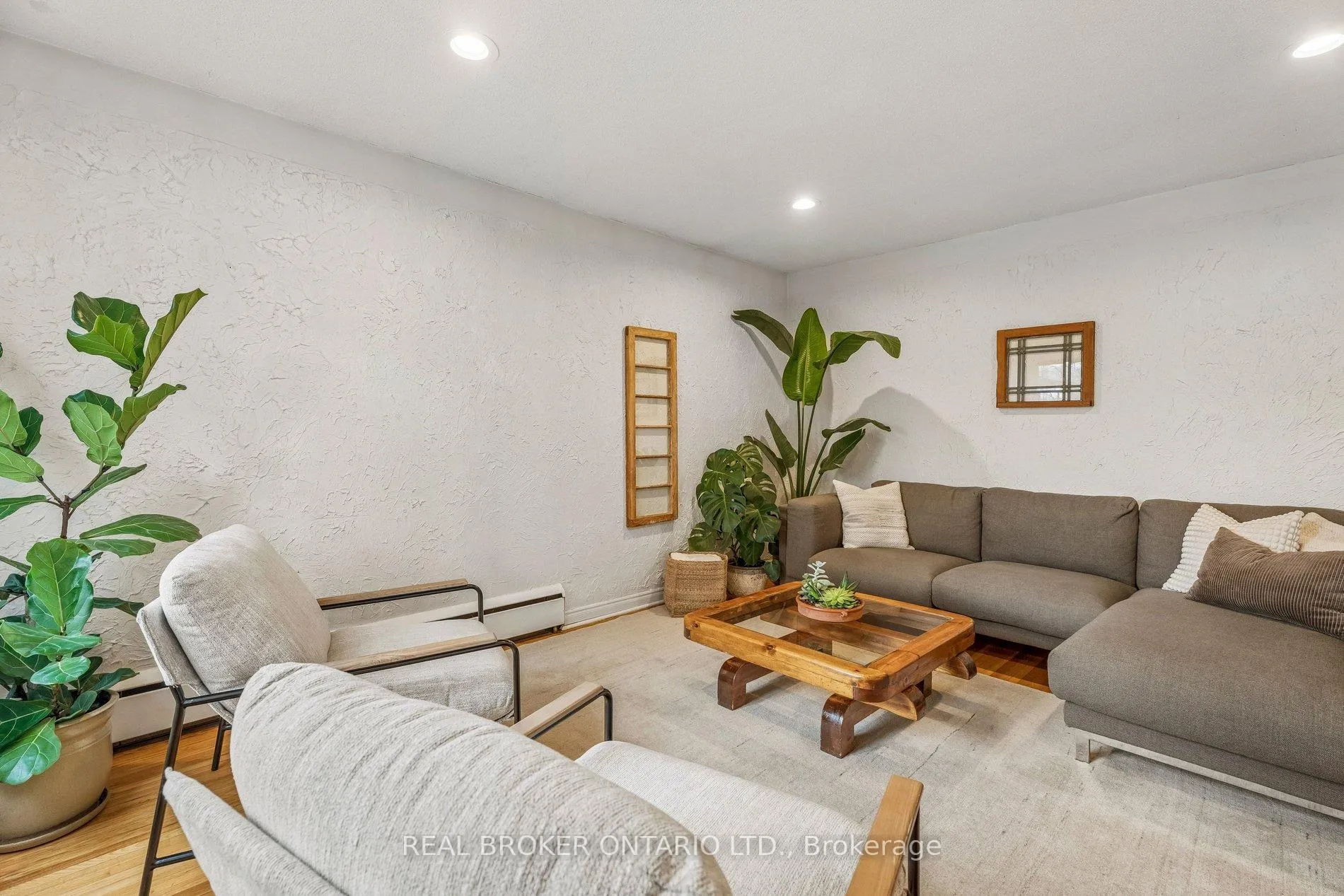 Photo 7 of 40 Seaton Drive, Aurora, Aurora Highlands — HOMEH