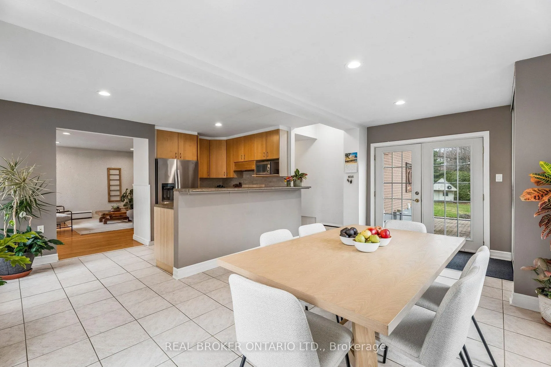 Photo 14 of 40 Seaton Drive, Aurora, Aurora Highlands — HOMEH