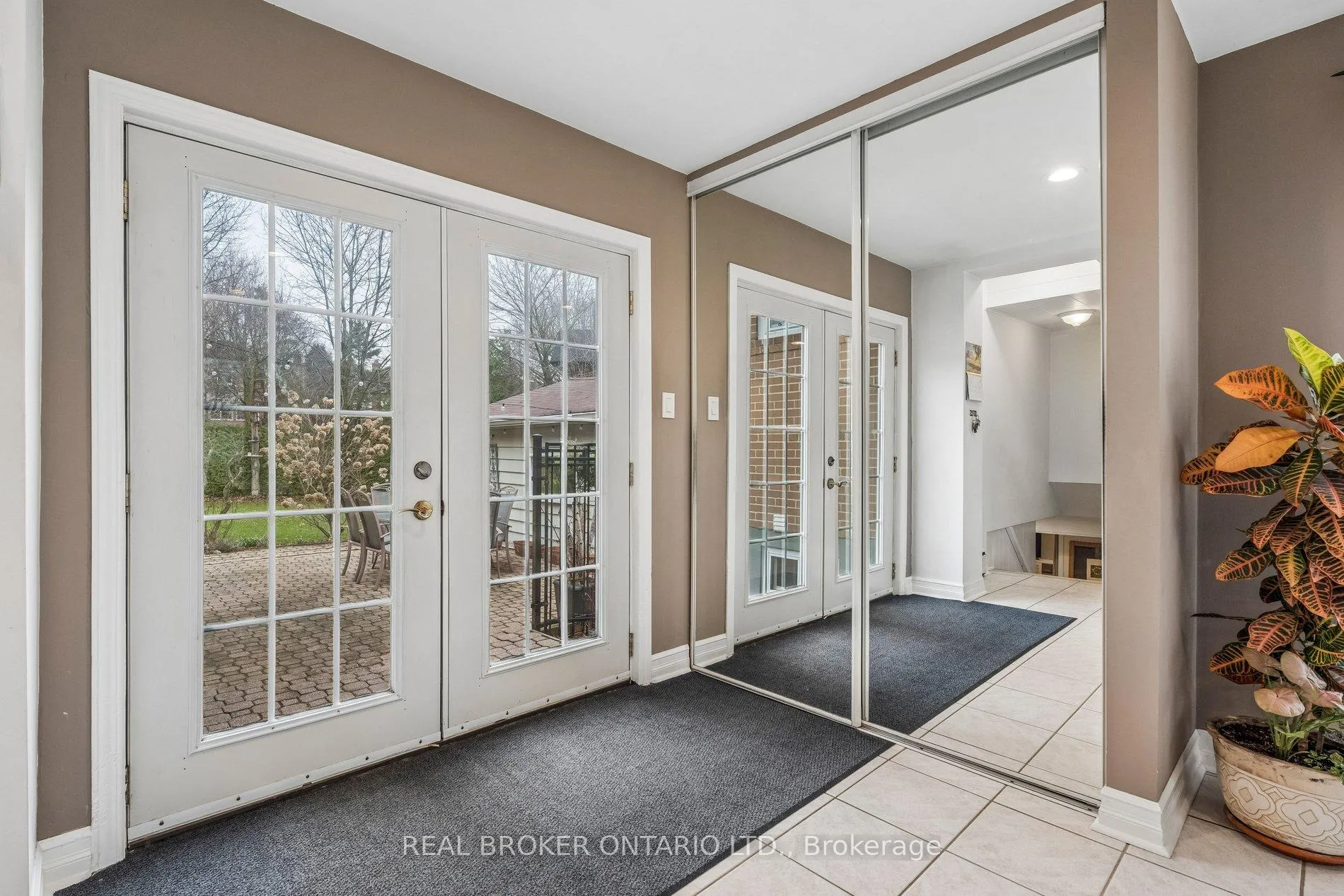 Photo 16 of 40 Seaton Drive, Aurora, Aurora Highlands — HOMEH