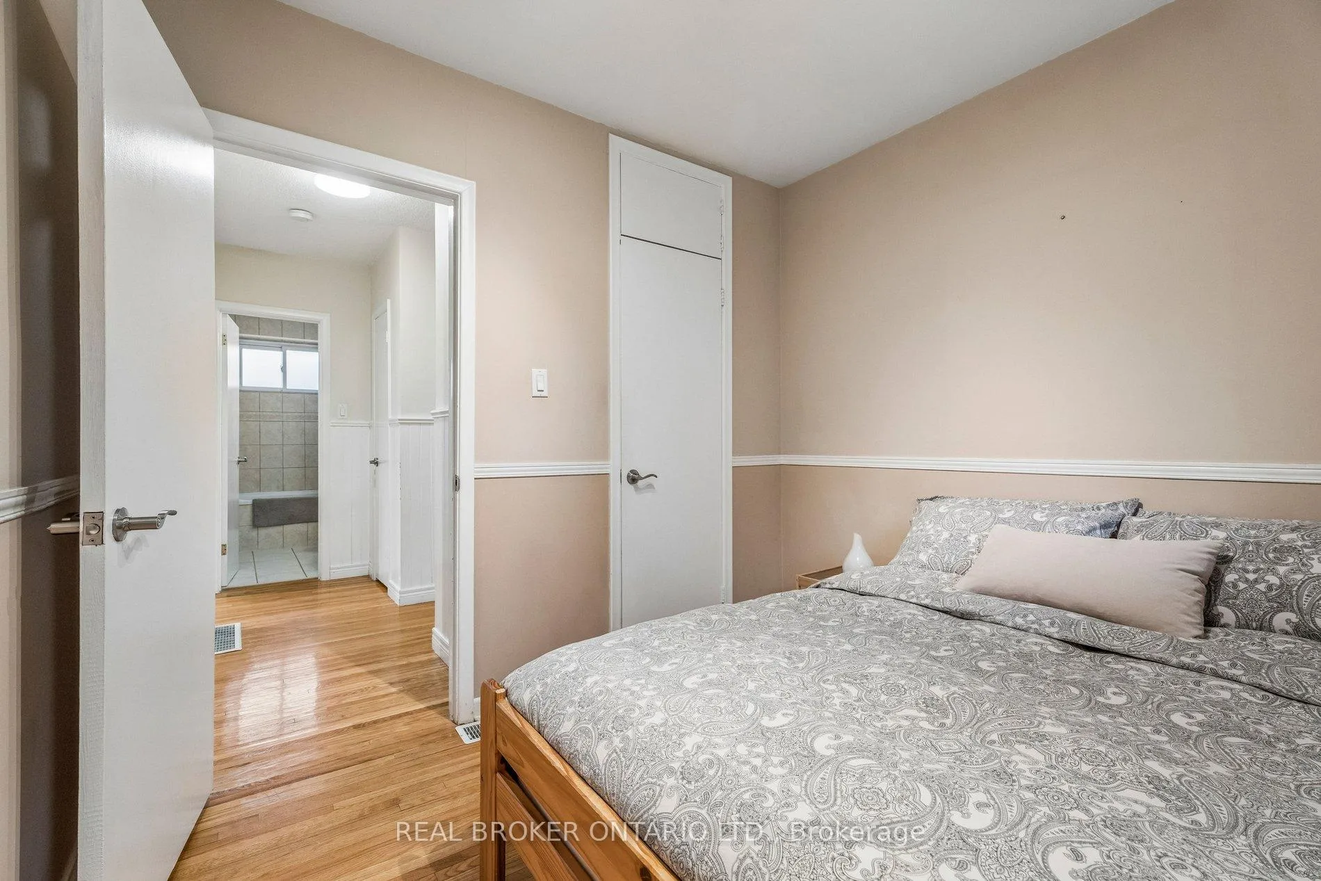 Photo 18 of 40 Seaton Drive, Aurora, Aurora Highlands — HOMEH