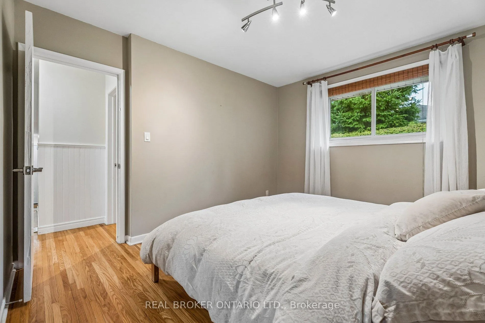 Photo 20 of 40 Seaton Drive, Aurora, Aurora Highlands — HOMEH