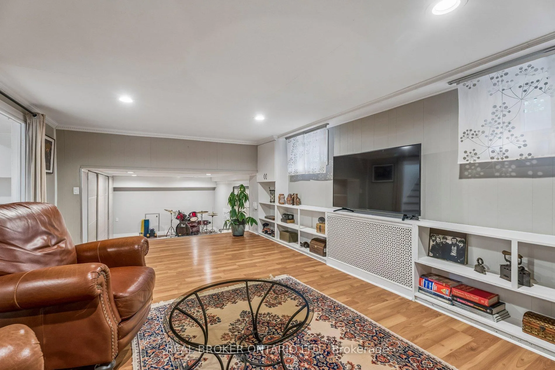 Photo 32 of 40 Seaton Drive, Aurora, Aurora Highlands — HOMEH
