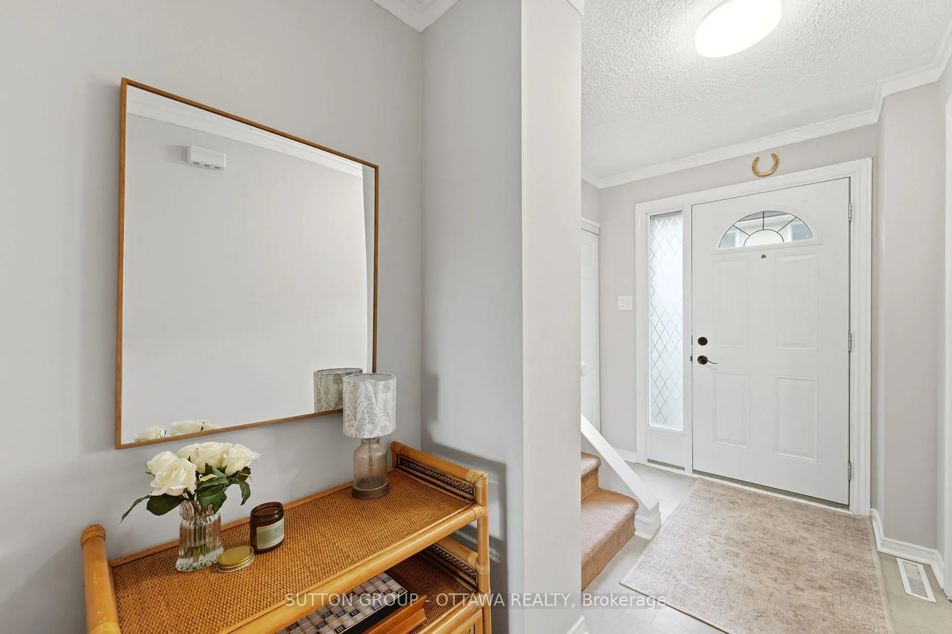 Photo 5 of 3907E Old Richmond Road, Ottawa, Arbeatha Park — HOMEH