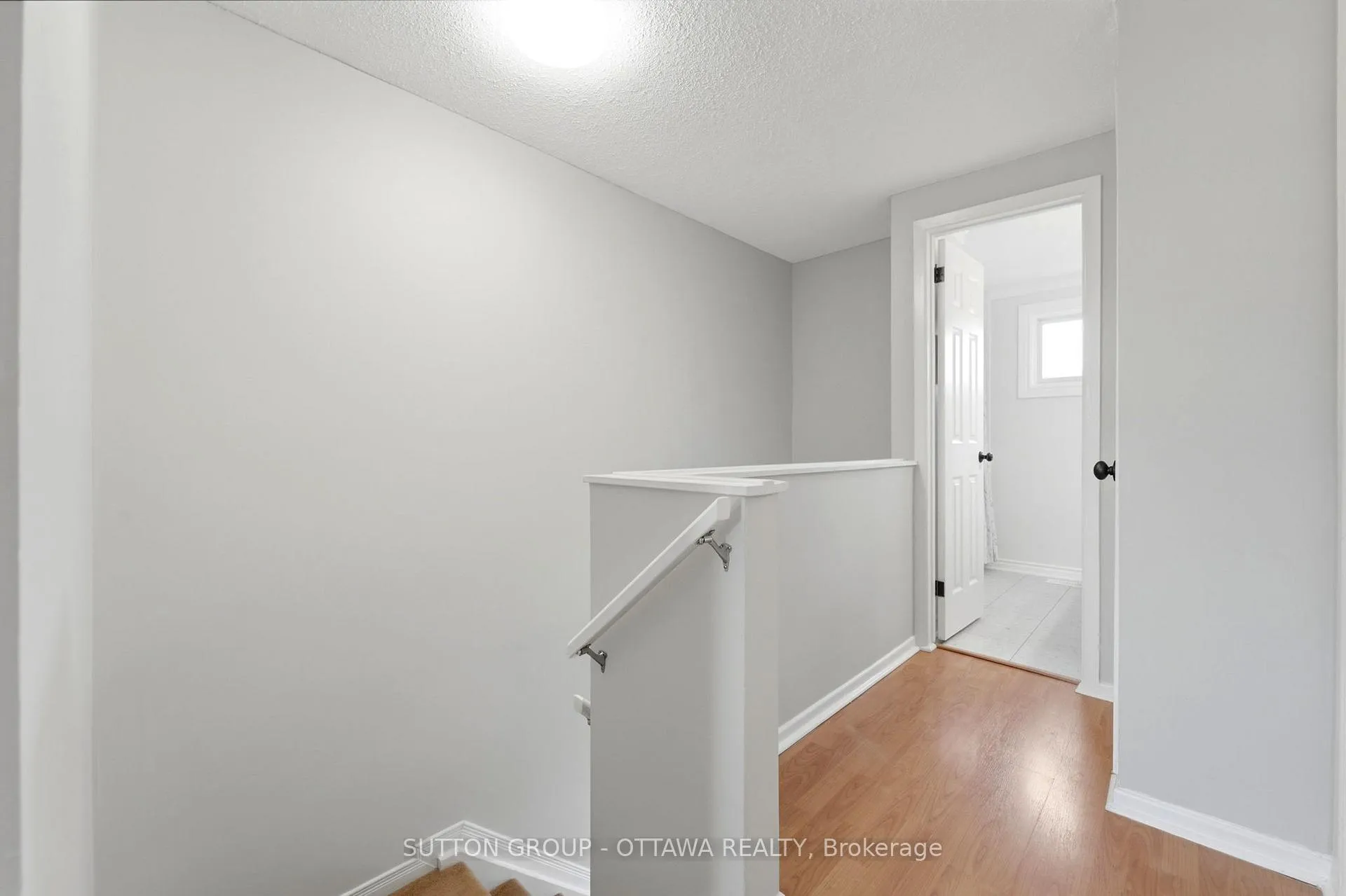 Photo 22 of 3907E Old Richmond Road, Ottawa, Arbeatha Park — HOMEH