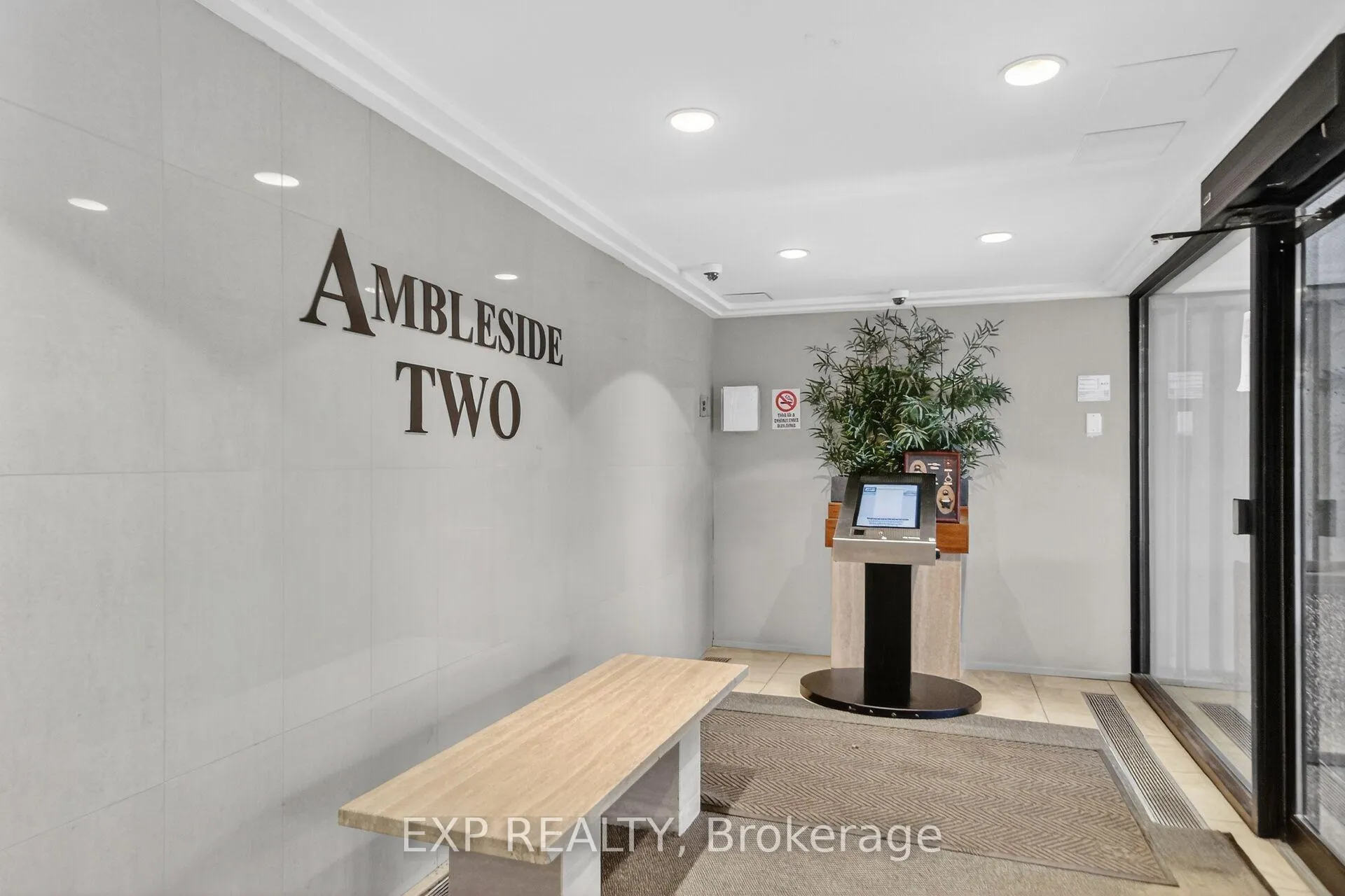 Photo 2 of Unit 2009, 1171 Ambleside Drive, Ottawa, Woodroffe — HOMEH