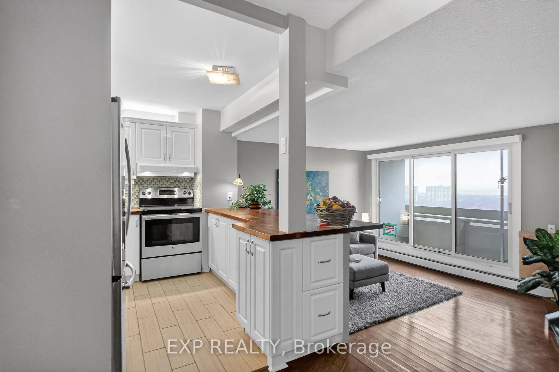Photo 6 of Unit 2009, 1171 Ambleside Drive, Ottawa, Woodroffe — HOMEH