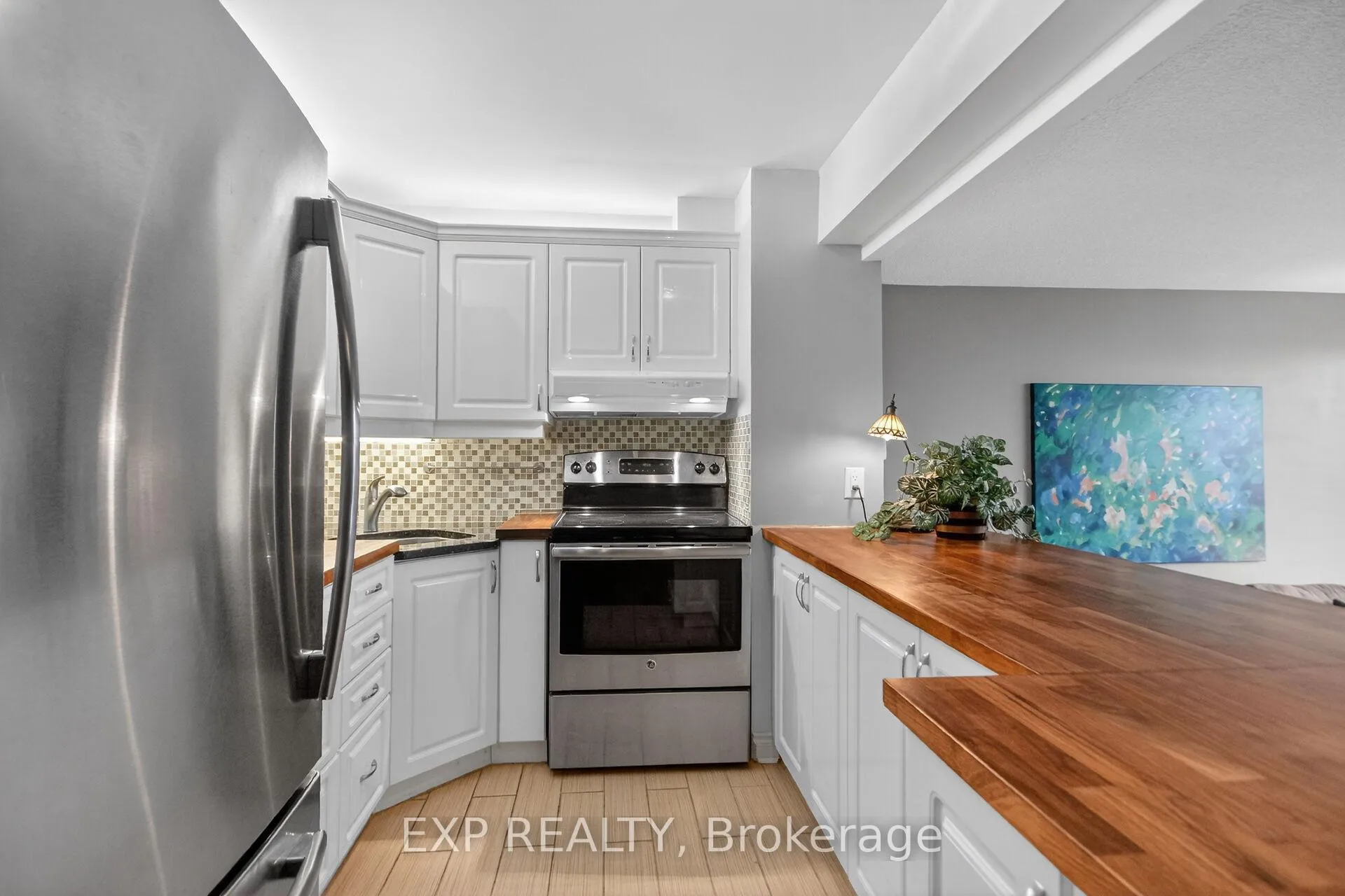 Photo 11 of Unit 2009, 1171 Ambleside Drive, Ottawa, Woodroffe — HOMEH