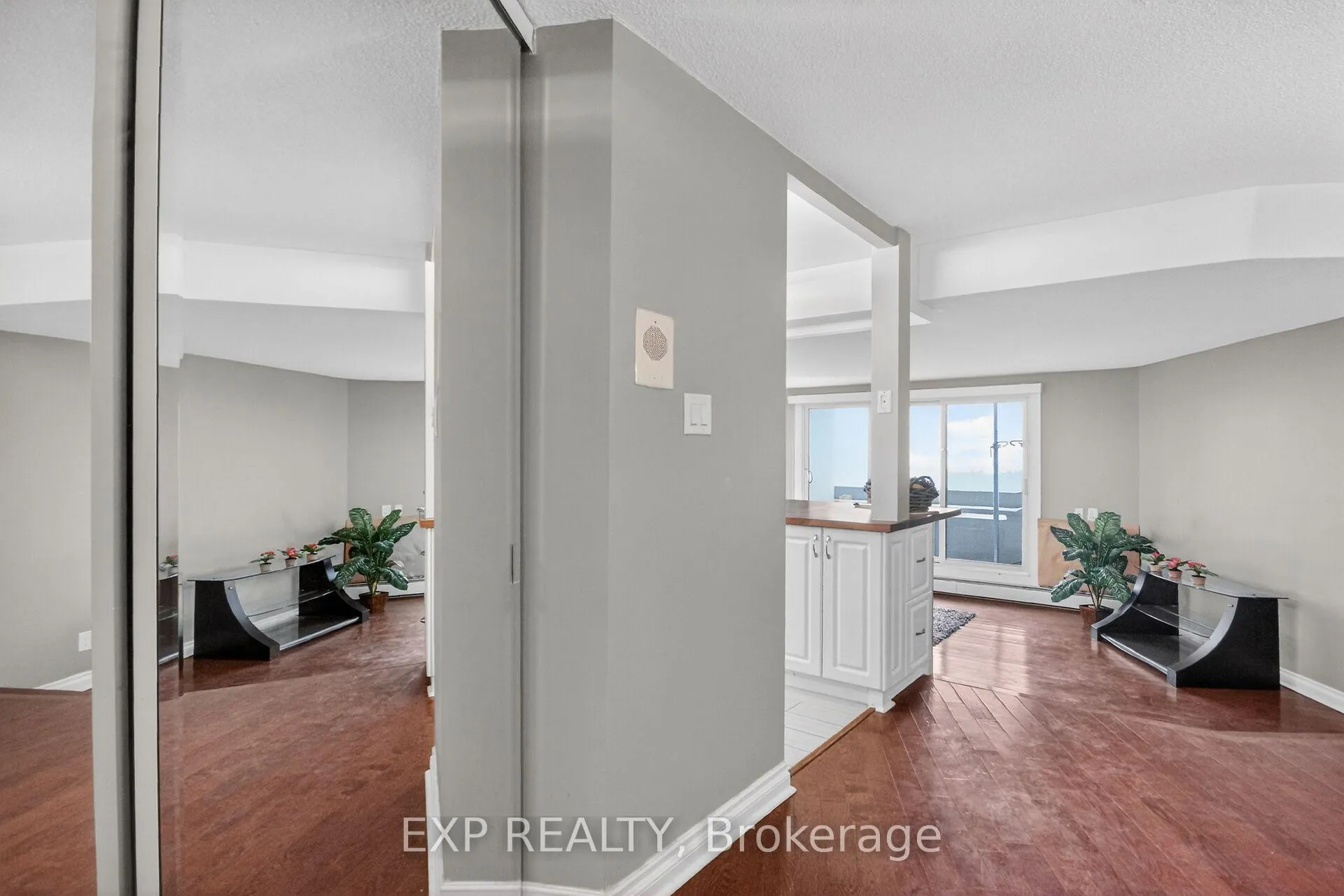 Photo 16 of Unit 2009, 1171 Ambleside Drive, Ottawa, Woodroffe — HOMEH