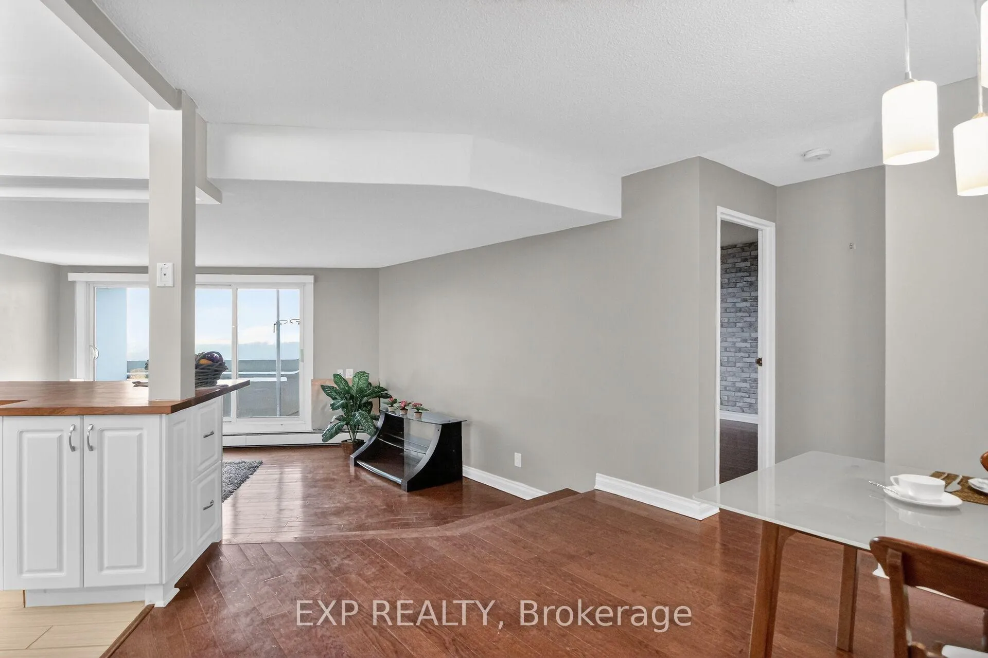 Photo 18 of Unit 2009, 1171 Ambleside Drive, Ottawa, Woodroffe — HOMEH