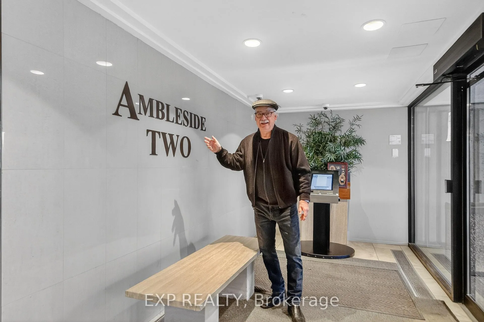 Photo 46 of Unit 2009, 1171 Ambleside Drive, Ottawa, Woodroffe — HOMEH