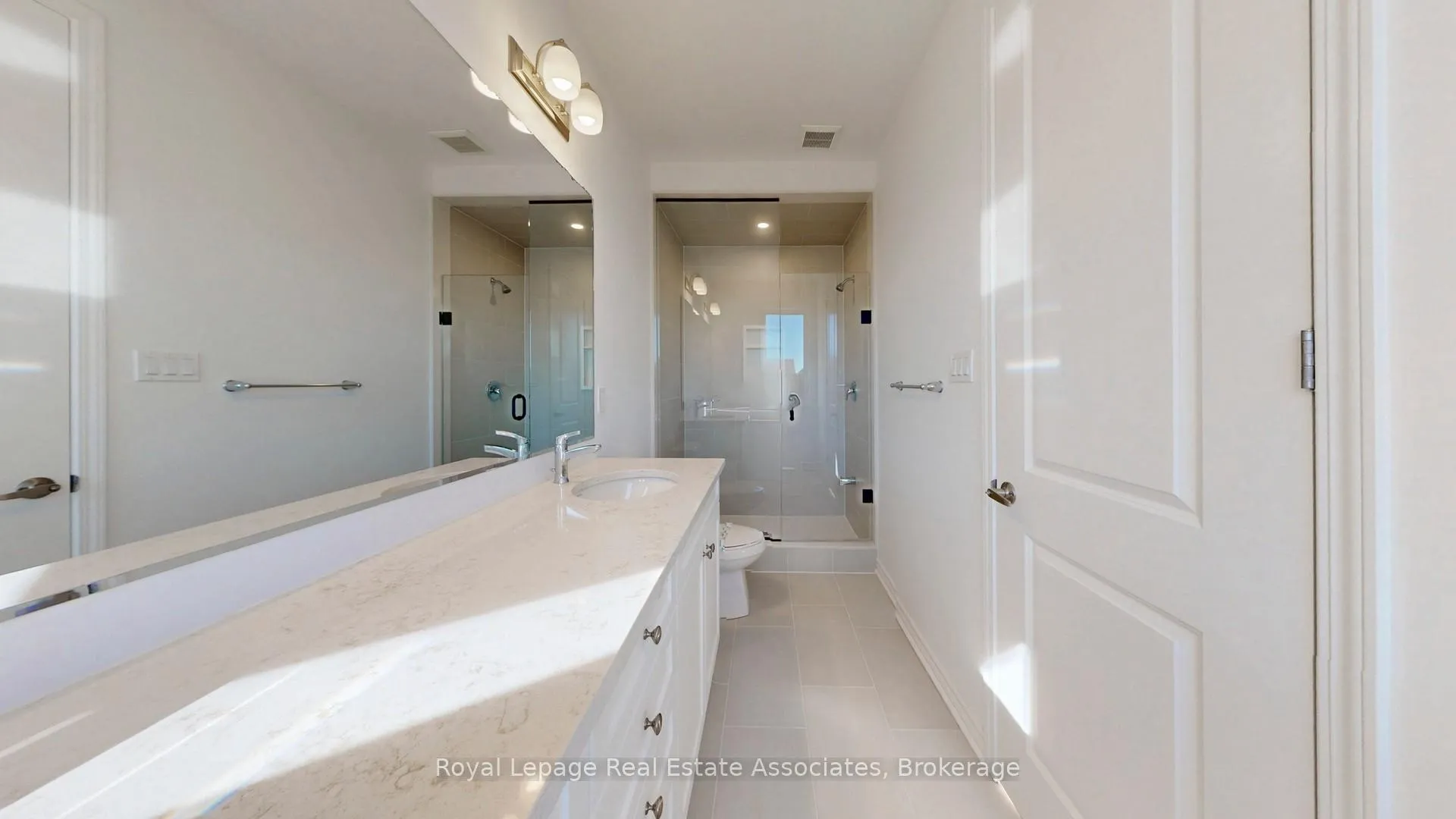 Photo 29 of 1531 Whitlock Avenue, Milton, Bowes — HOMEH