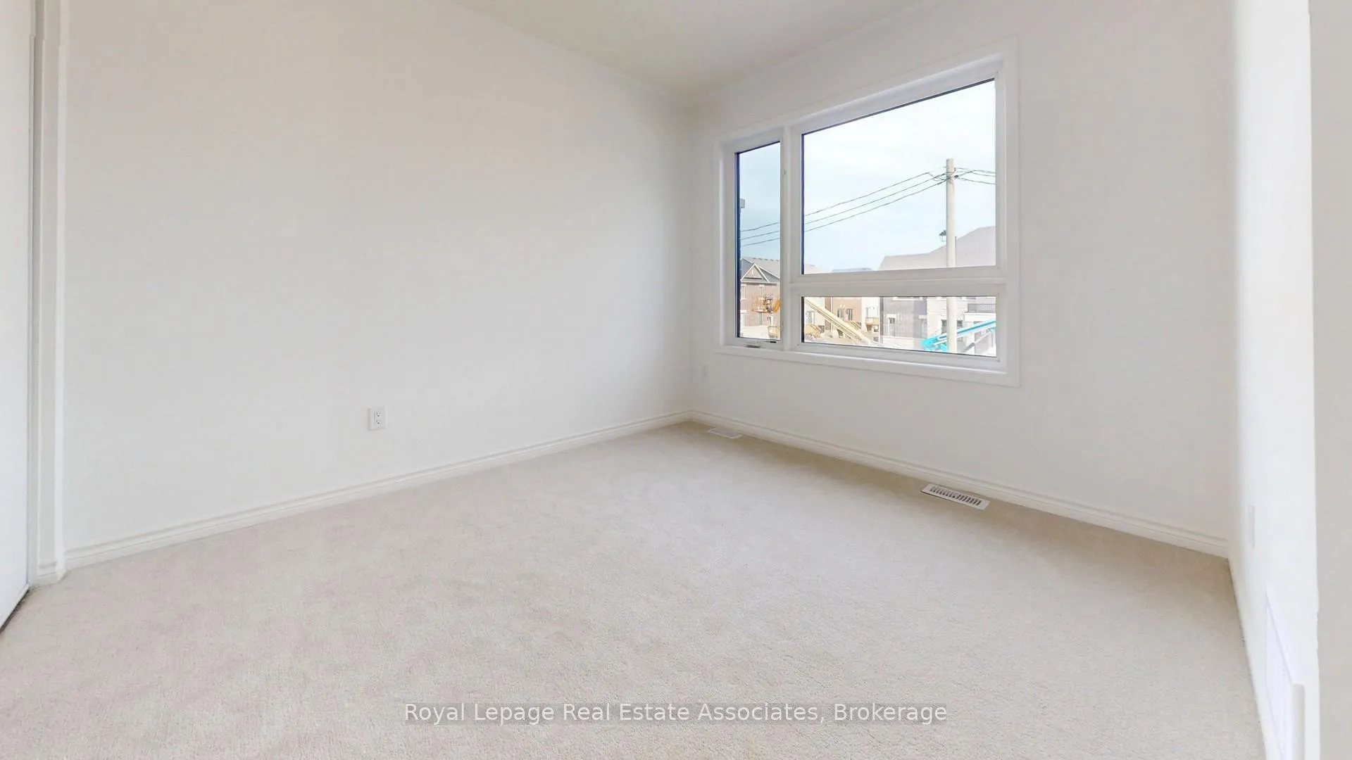 Photo 31 of 1531 Whitlock Avenue, Milton, Bowes — HOMEH