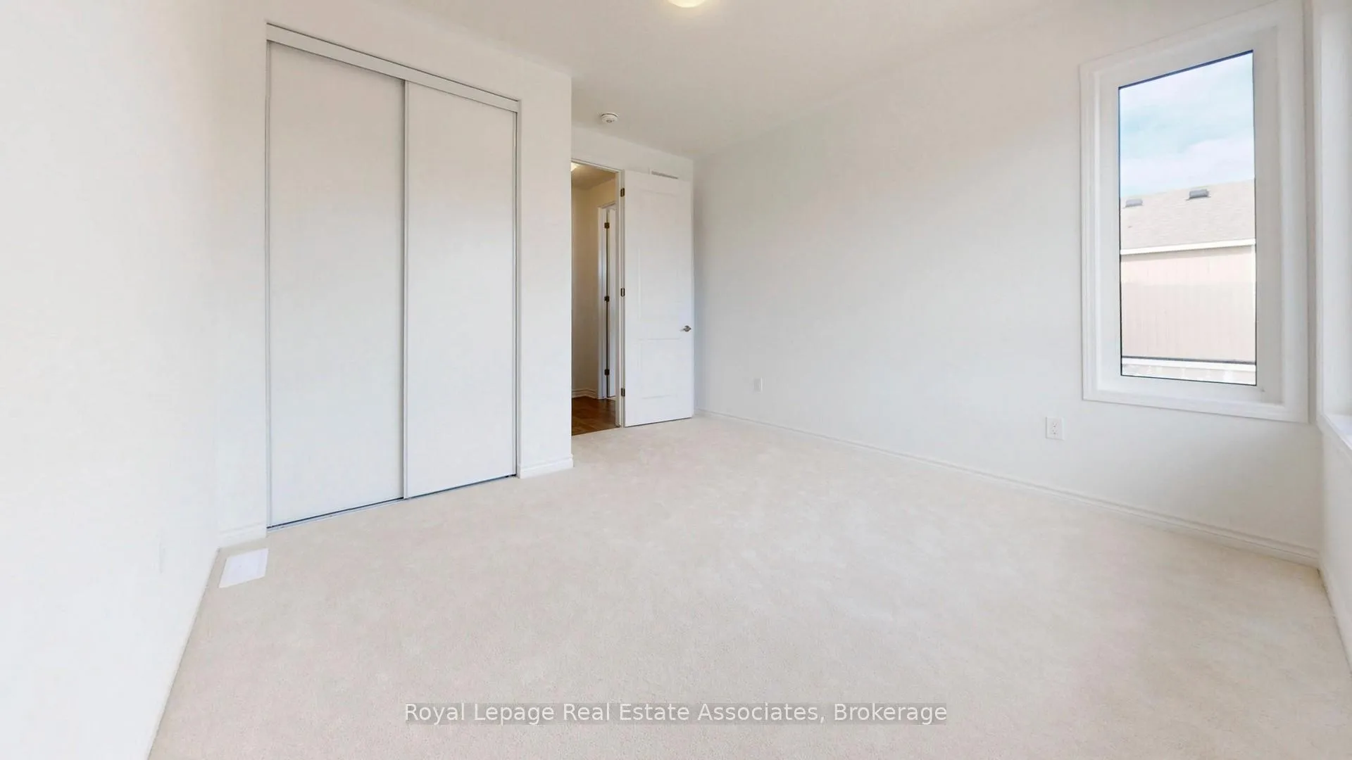 Photo 39 of 1531 Whitlock Avenue, Milton, Bowes — HOMEH