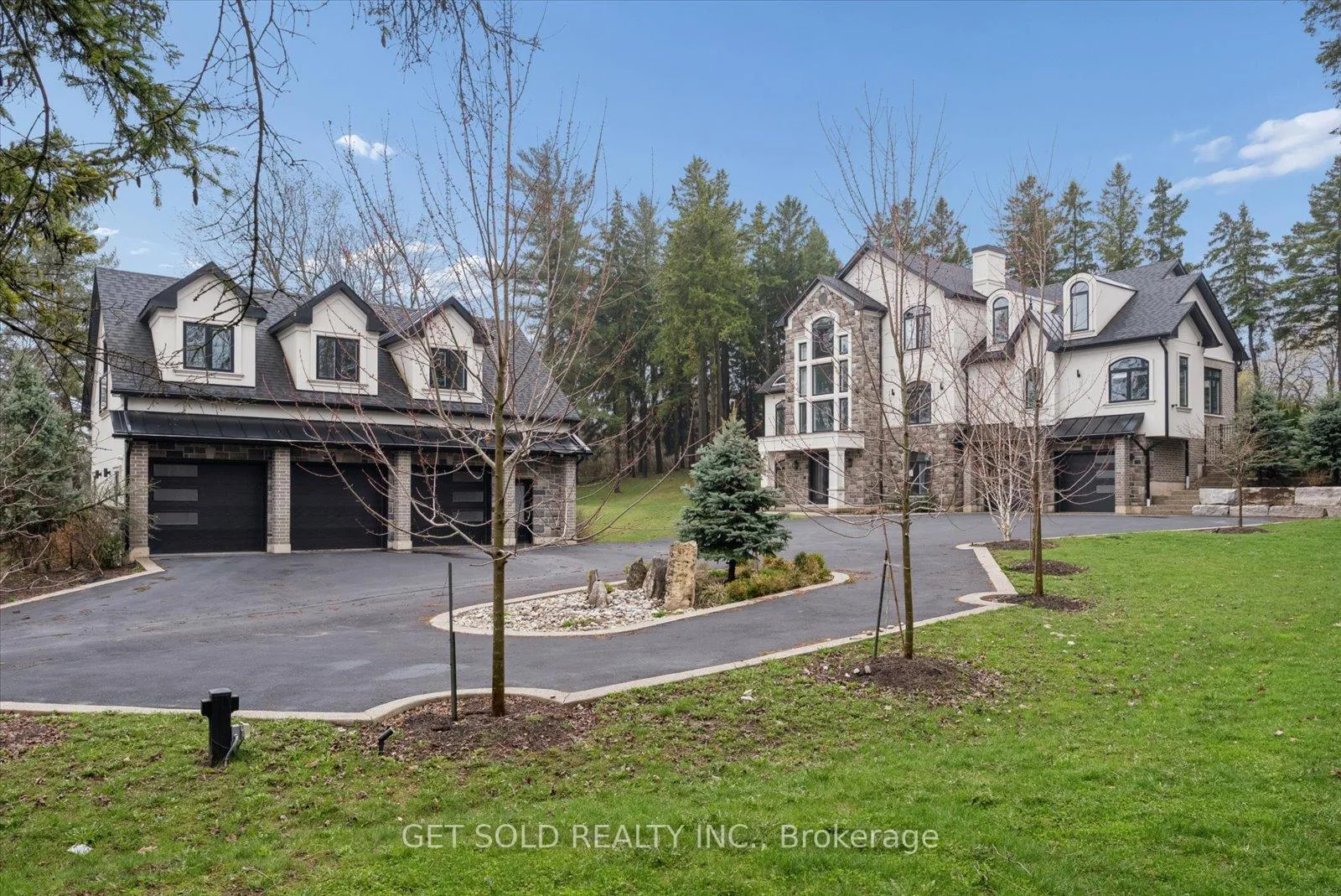 Photo 2 of 5040 Mount Nemo Crescent, Burlington, Rural Burlington — HOMEH