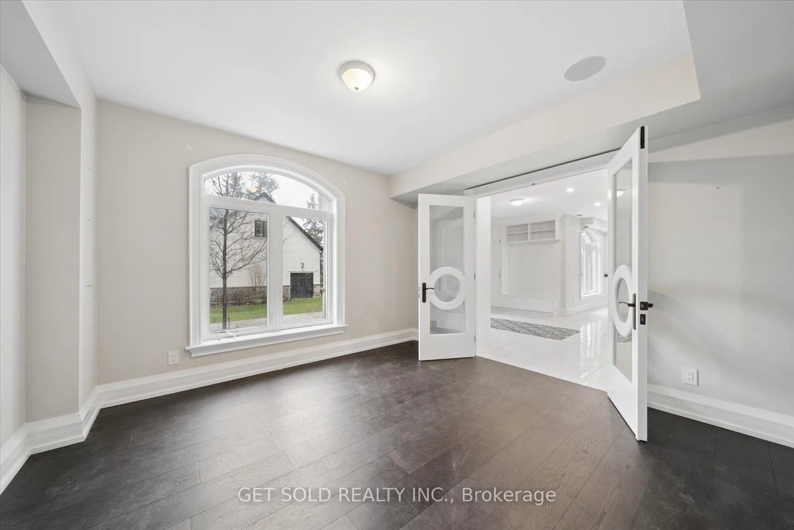 Photo 8 of 5040 Mount Nemo Crescent, Burlington, Rural Burlington — HOMEH