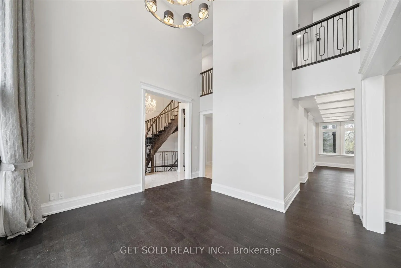 Photo 10 of 5040 Mount Nemo Crescent, Burlington, Rural Burlington — HOMEH