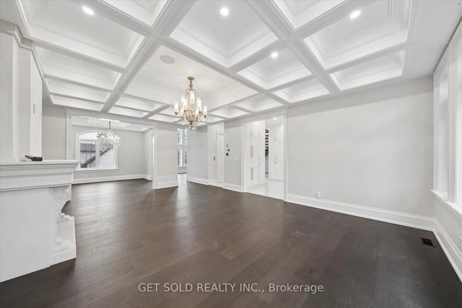 Photo 11 of 5040 Mount Nemo Crescent, Burlington, Rural Burlington — HOMEH