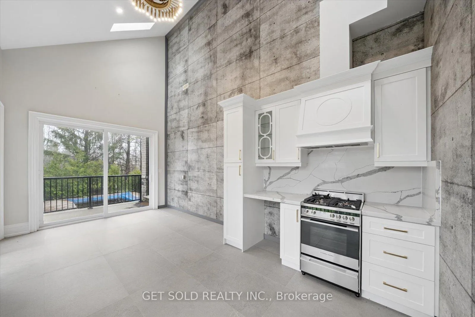 Photo 15 of 5040 Mount Nemo Crescent, Burlington, Rural Burlington — HOMEH