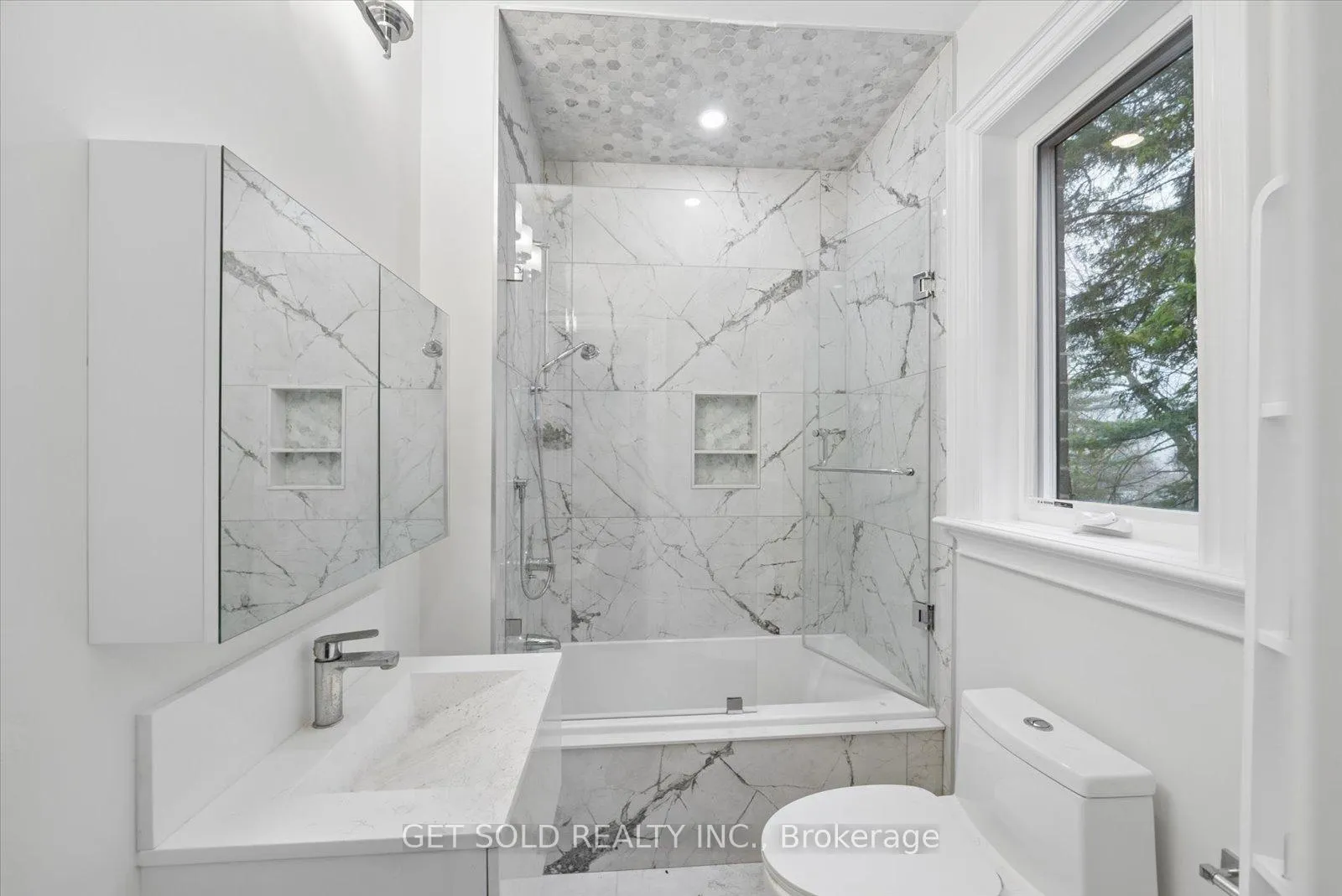 Photo 23 of 5040 Mount Nemo Crescent, Burlington, Rural Burlington — HOMEH