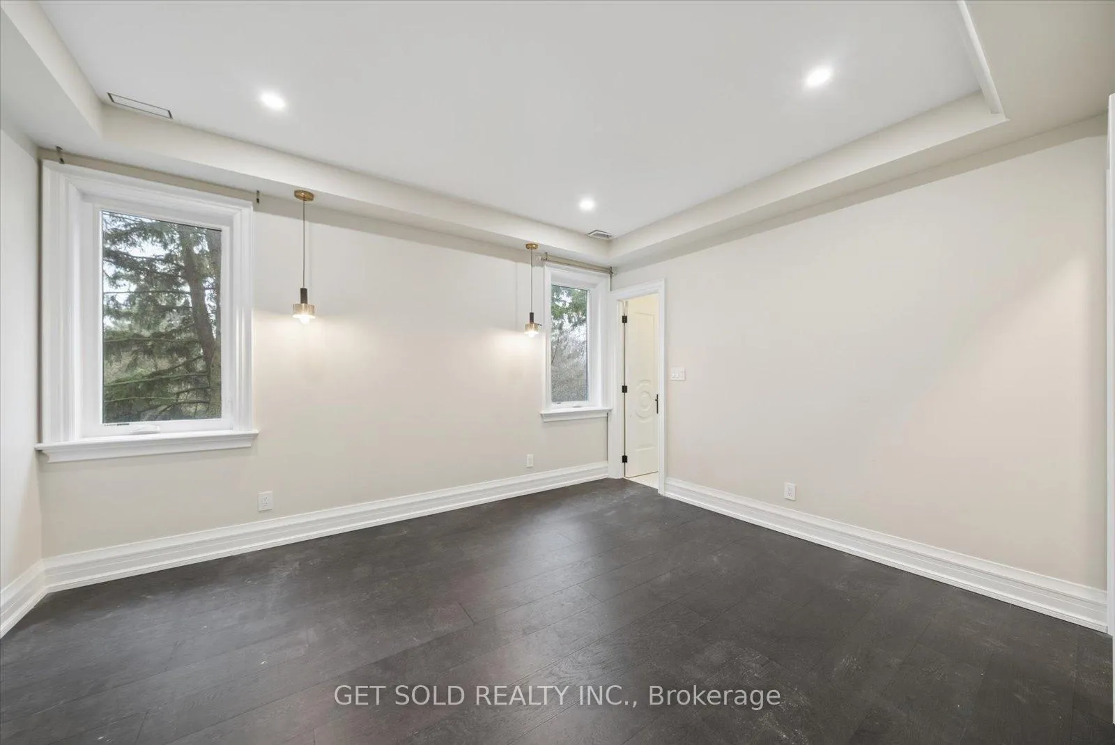 Photo 25 of 5040 Mount Nemo Crescent, Burlington, Rural Burlington — HOMEH