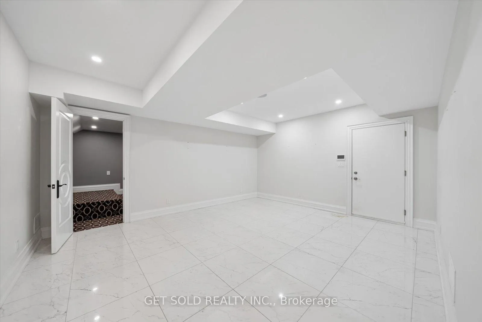 Photo 31 of 5040 Mount Nemo Crescent, Burlington, Rural Burlington — HOMEH