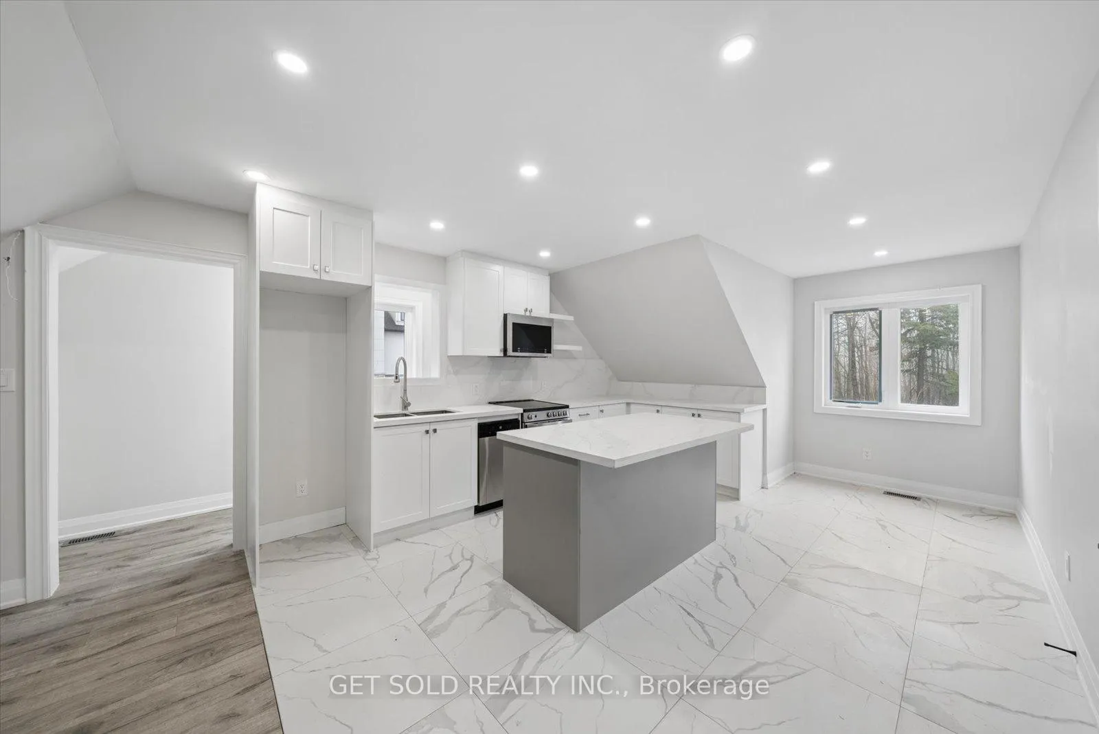 Photo 36 of 5040 Mount Nemo Crescent, Burlington, Rural Burlington — HOMEH