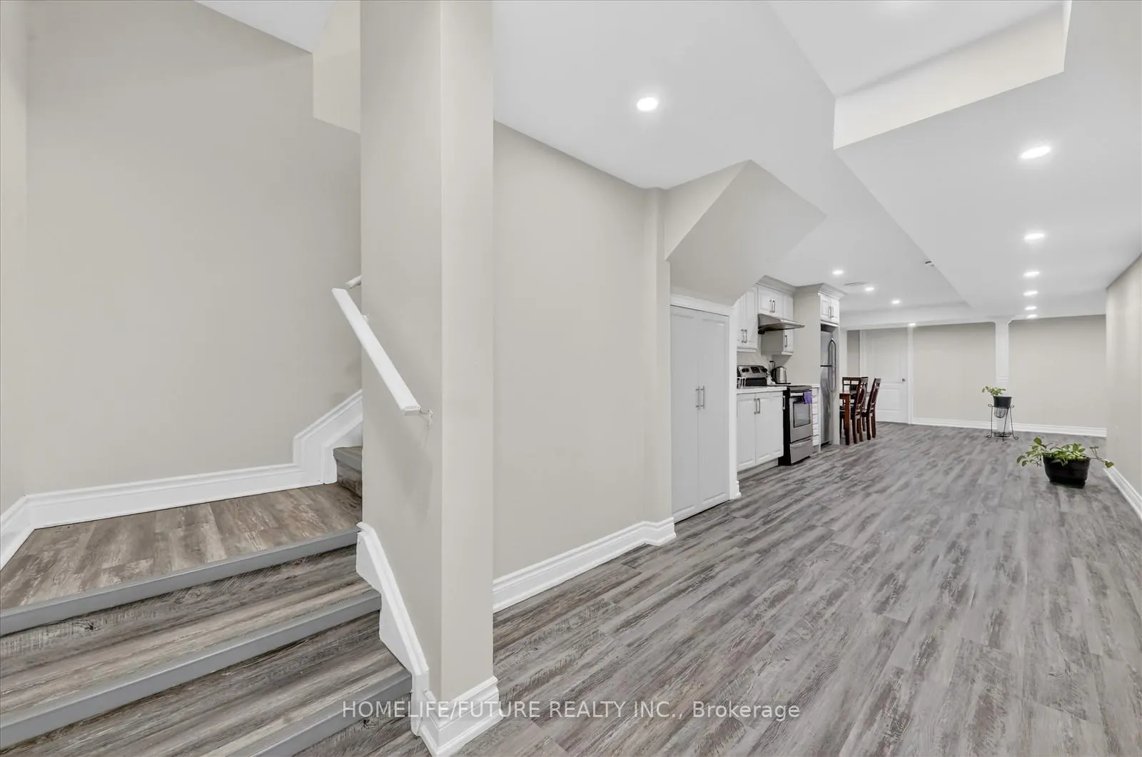 Photo 32 of 35 Mohandas Drive, Markham, Cedarwood — HOMEH
