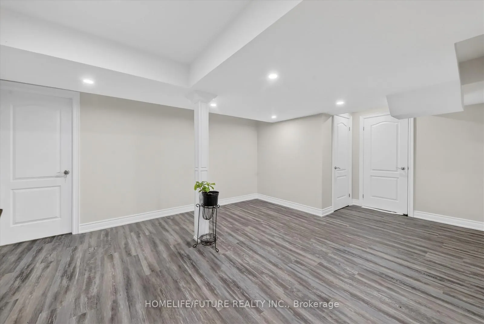 Photo 34 of 35 Mohandas Drive, Markham, Cedarwood — HOMEH