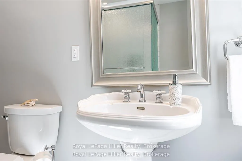 Photo 25 of 180 Elizabeth Street, Stratford — HOMEH