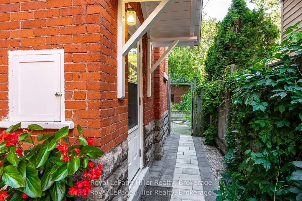 Photo 38 of 180 Elizabeth Street, Stratford — HOMEH