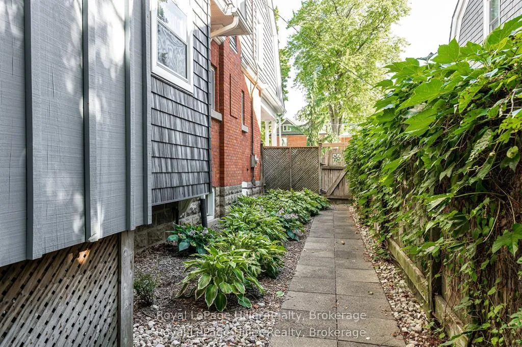 Photo 41 of 180 Elizabeth Street, Stratford — HOMEH