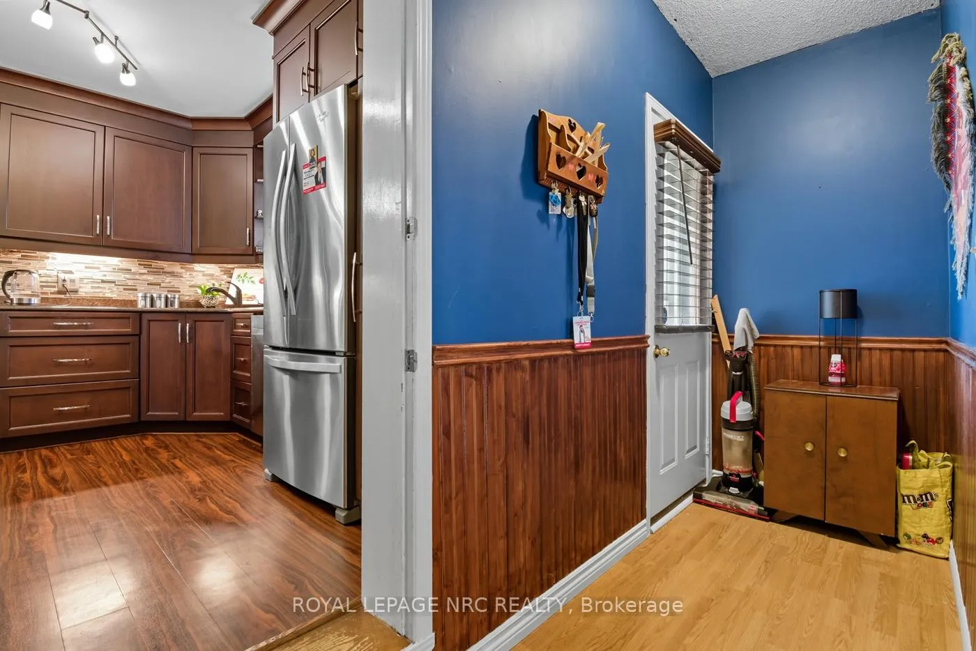 Photo 18 of 6164 Crimson Drive, Niagara Falls, Oldfield — HOMEH