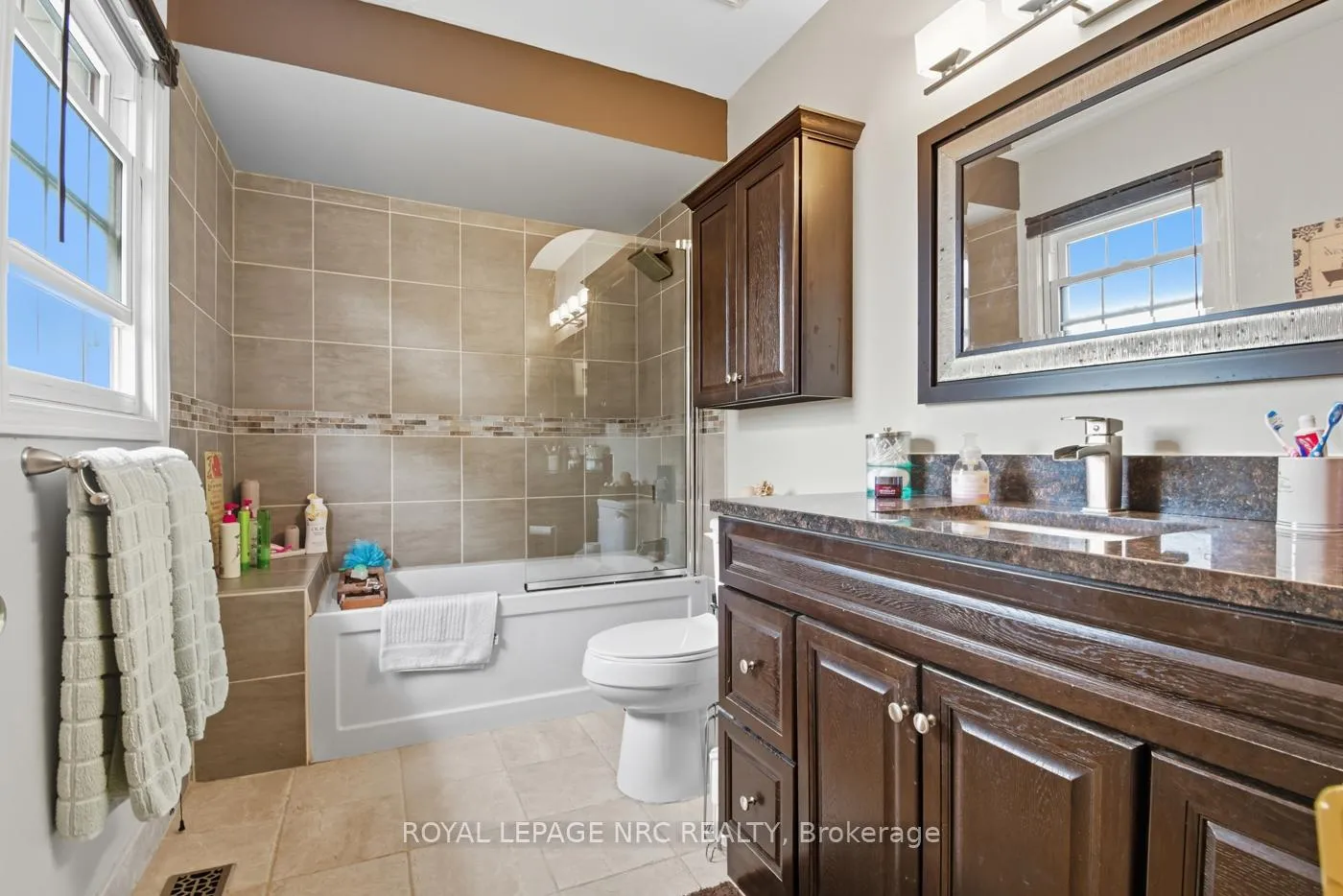 Photo 27 of 6164 Crimson Drive, Niagara Falls, Oldfield — HOMEH