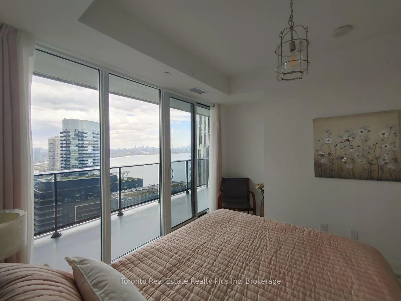 Photo 15 of Unit 2604, 70 Annie Craig Drive, Etobicoke, Mimico — HOMEH