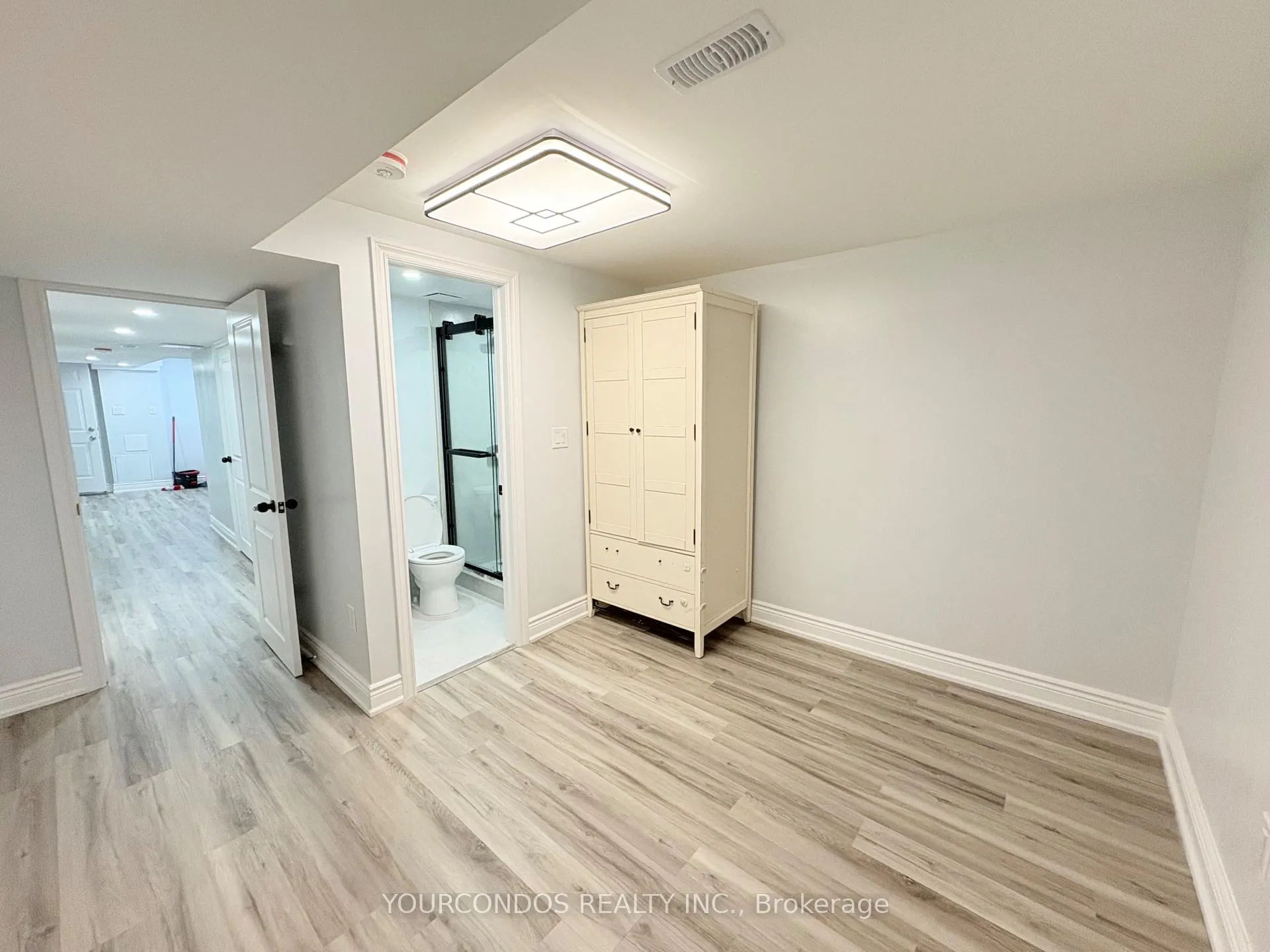 Photo 8 of Unit Bsmt, 30 Lavron Court, Markham, Middlefield — HOMEH